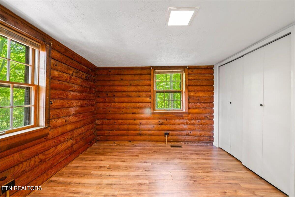 186 Indian Creek Road Jacksboro TN 37757