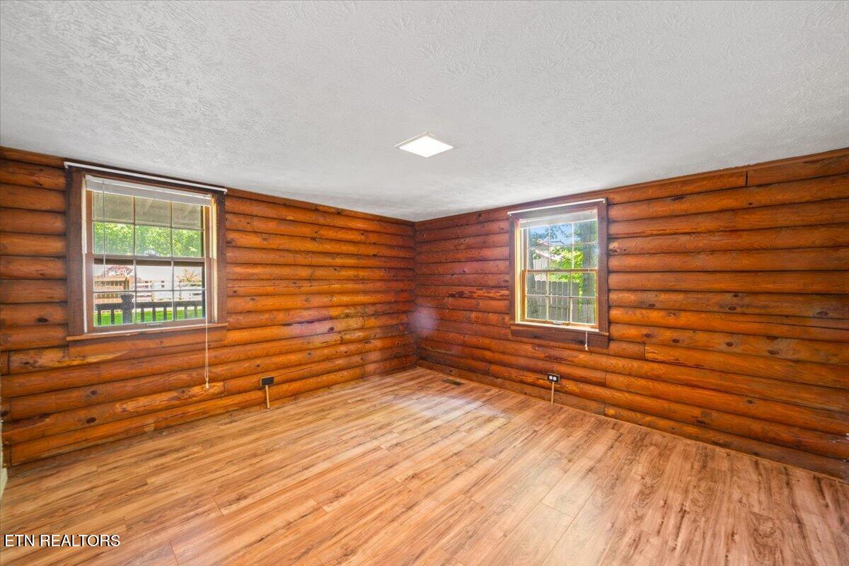 186 Indian Creek Road Jacksboro TN 37757