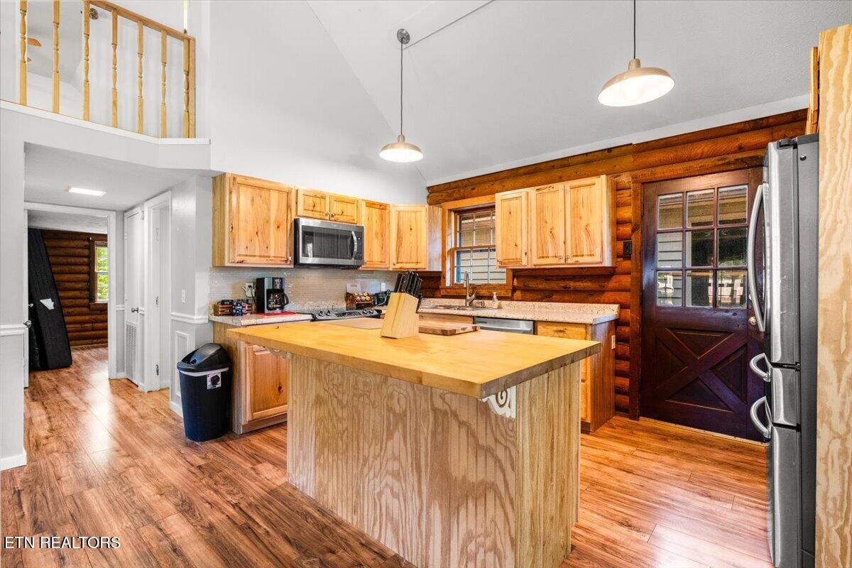 186 Indian Creek Road Jacksboro TN 37757