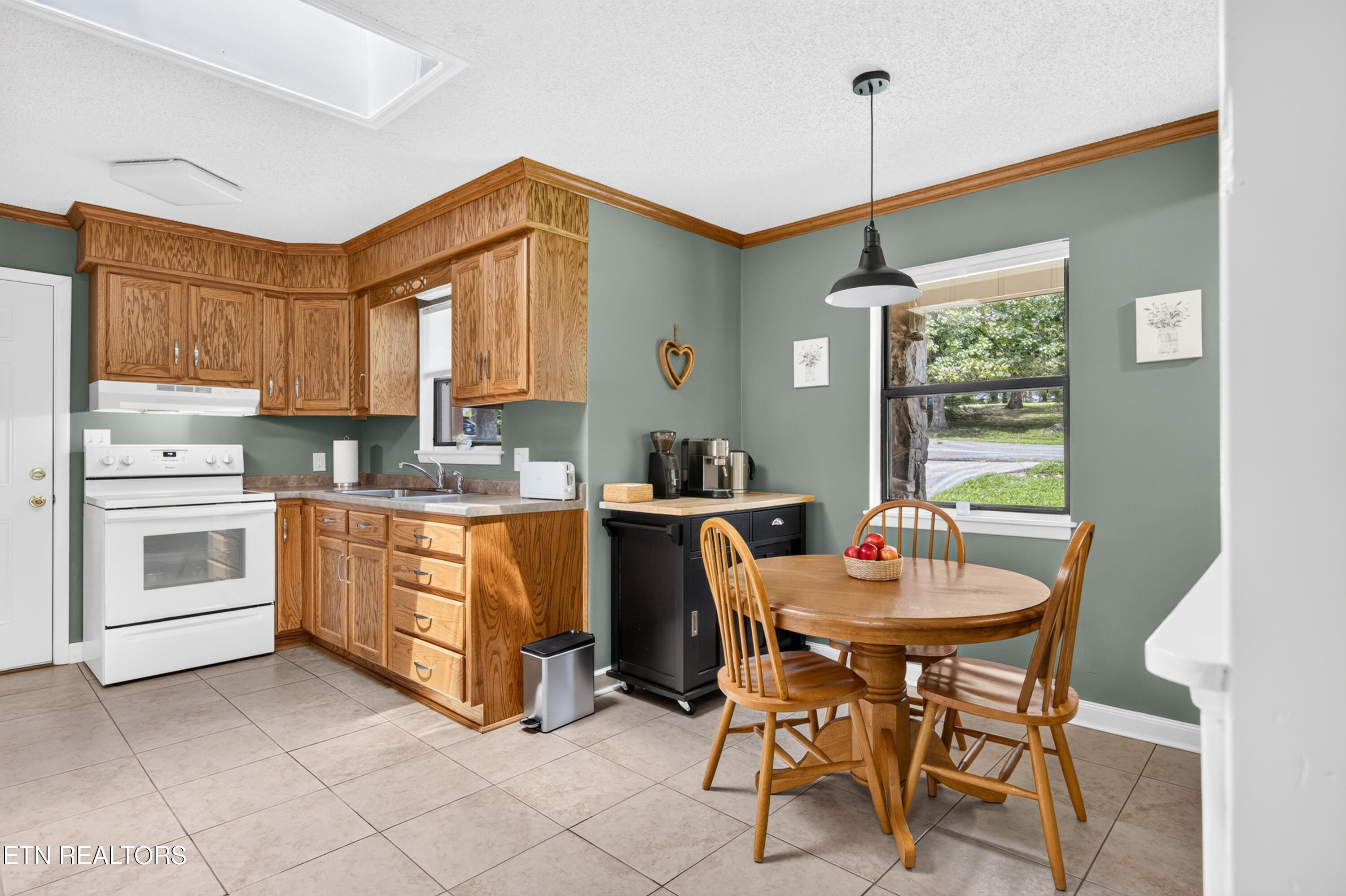 36 Druid Circle Crossville TN 38558
