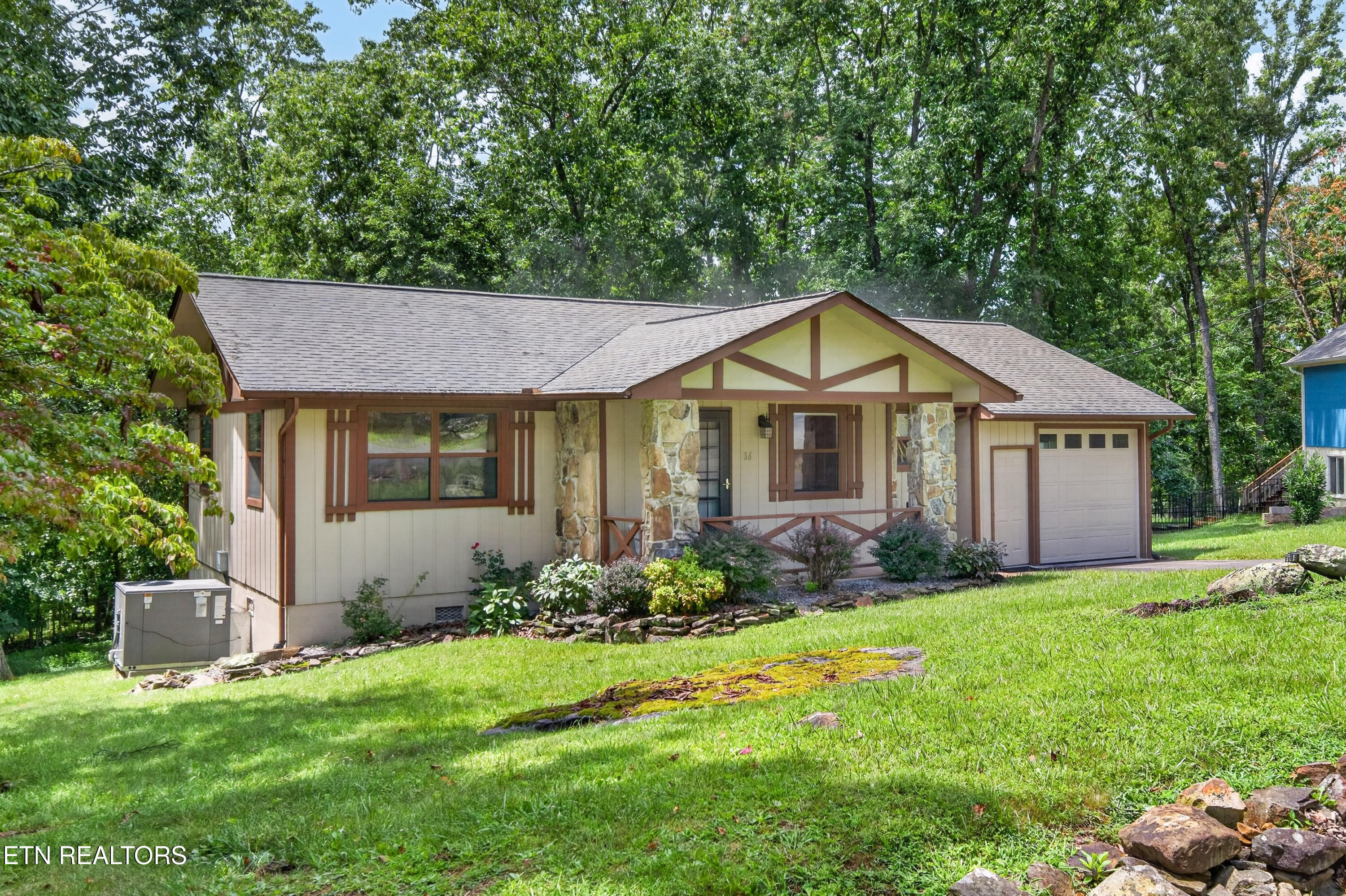 36 Druid Circle Crossville TN 38558