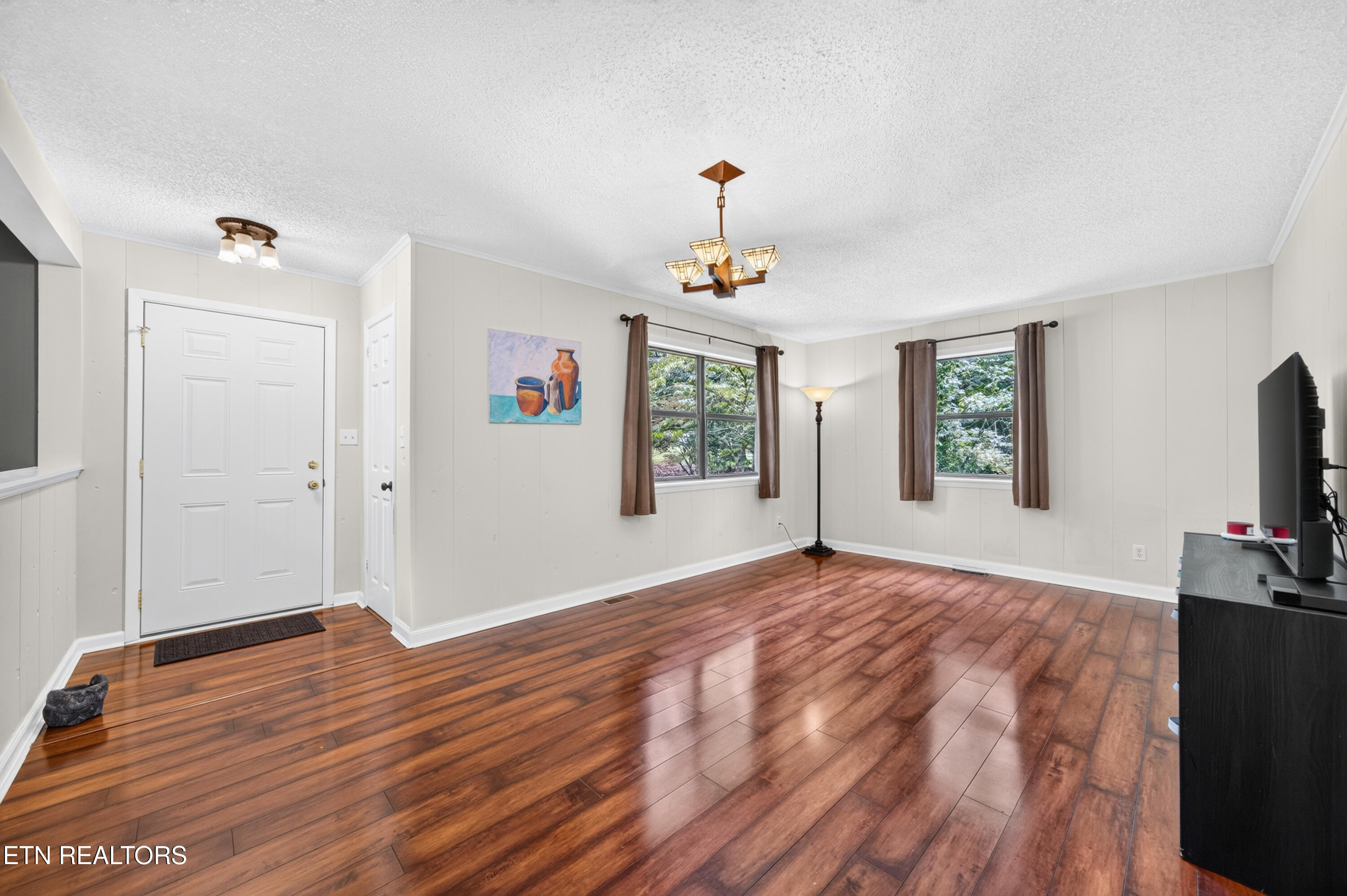 36 Druid Circle Crossville TN 38558