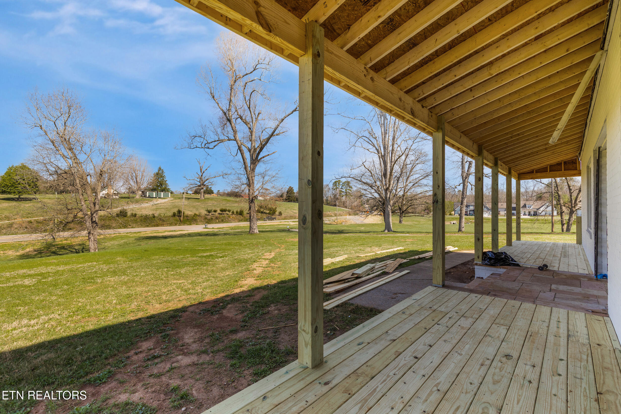 16408 U.s. 11 E Lenoir City TN 37772