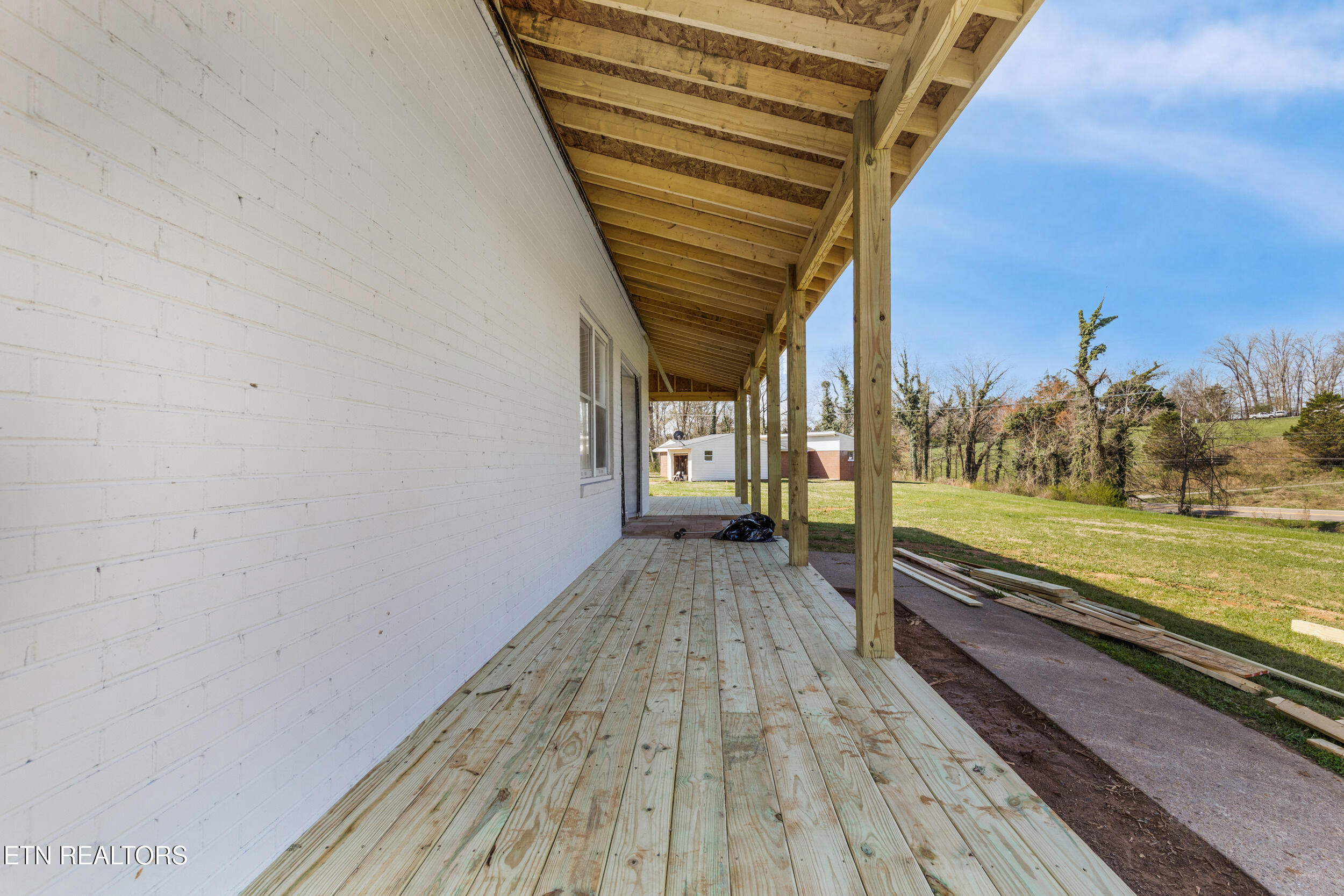 16408 U.s. 11 E Lenoir City TN 37772