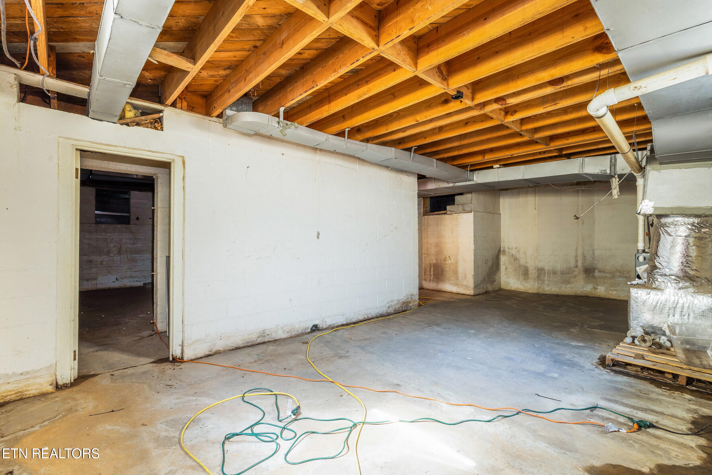 16408 U.s. 11 E Lenoir City TN 37772
