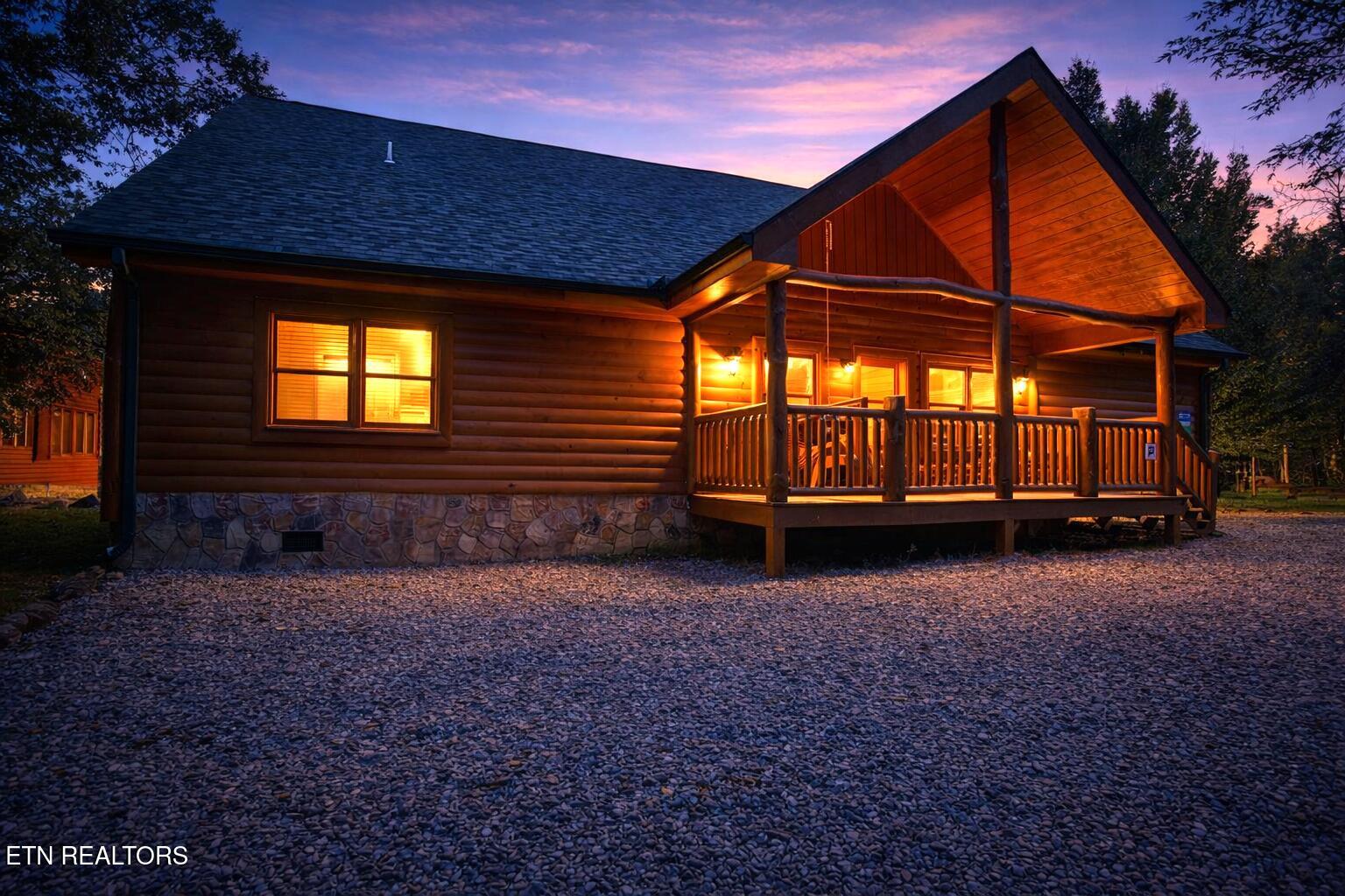220 Amet Way Cosby TN 37722