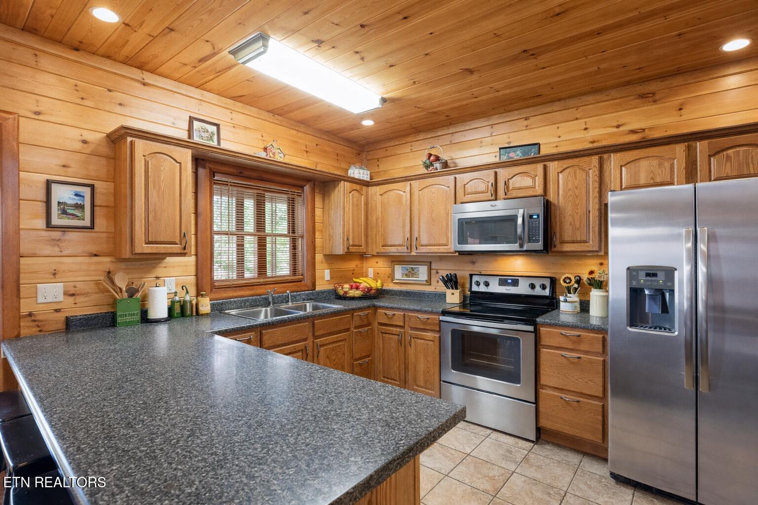 220 Amet Way Cosby TN 37722