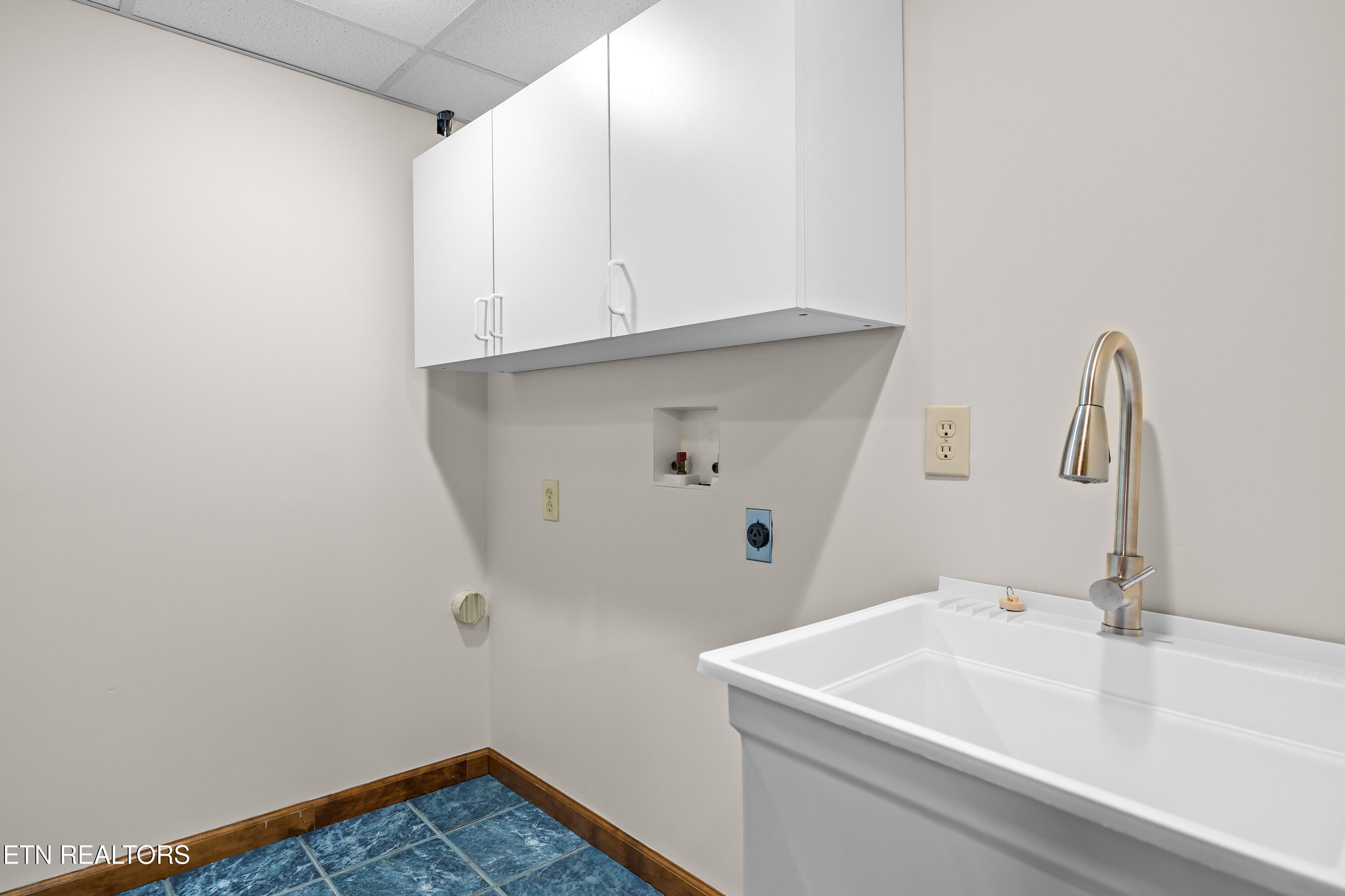 401 Cash Road Knoxville TN 37924