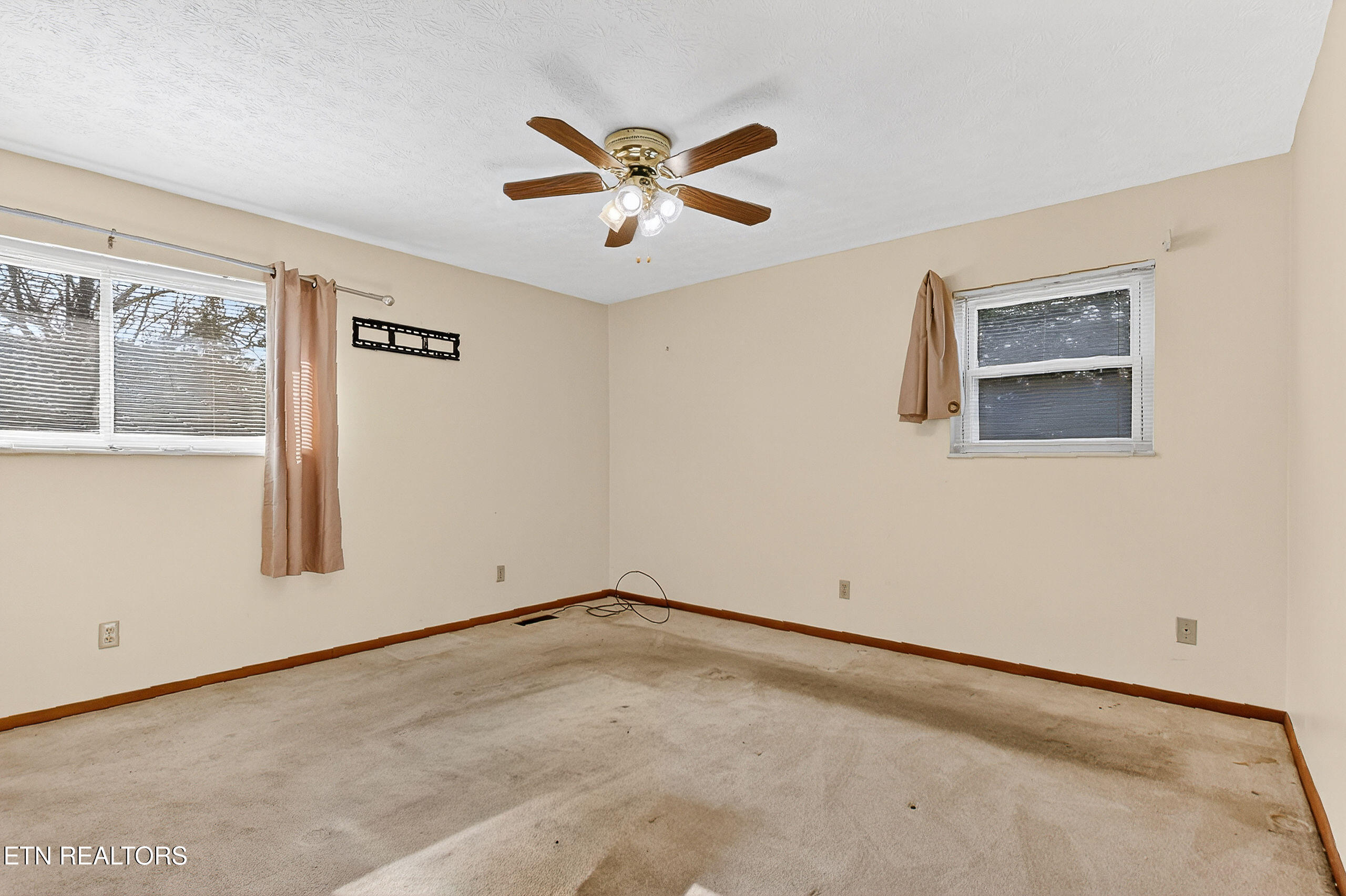 1480 Poplar Creek Road Oliver Springs TN 37840