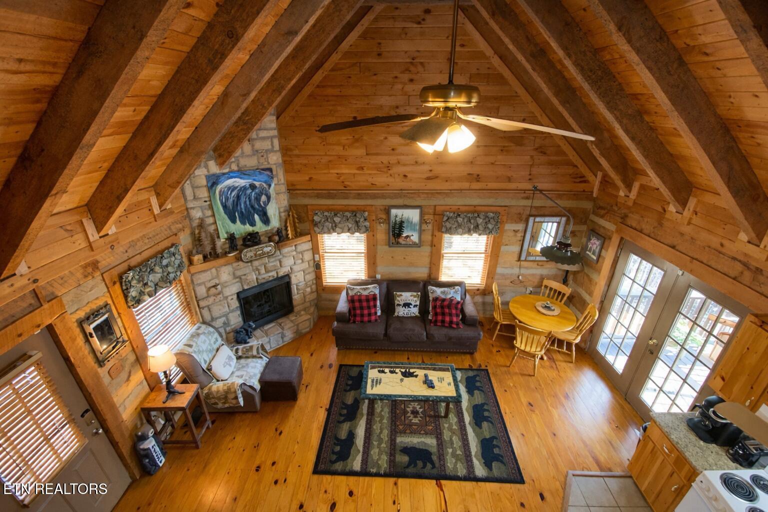 2039 Piney Overlook Lane Sevierville TN 37862