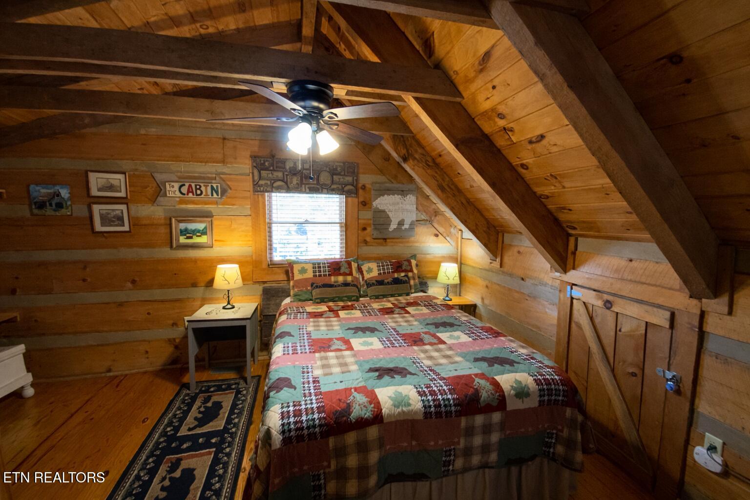 2039 Piney Overlook Lane Sevierville TN 37862