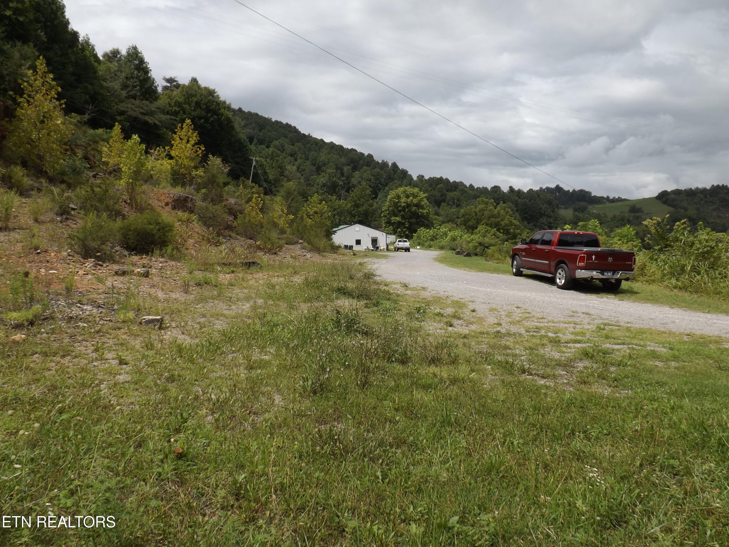 5075 E Highway 25e Tazewell TN 37879