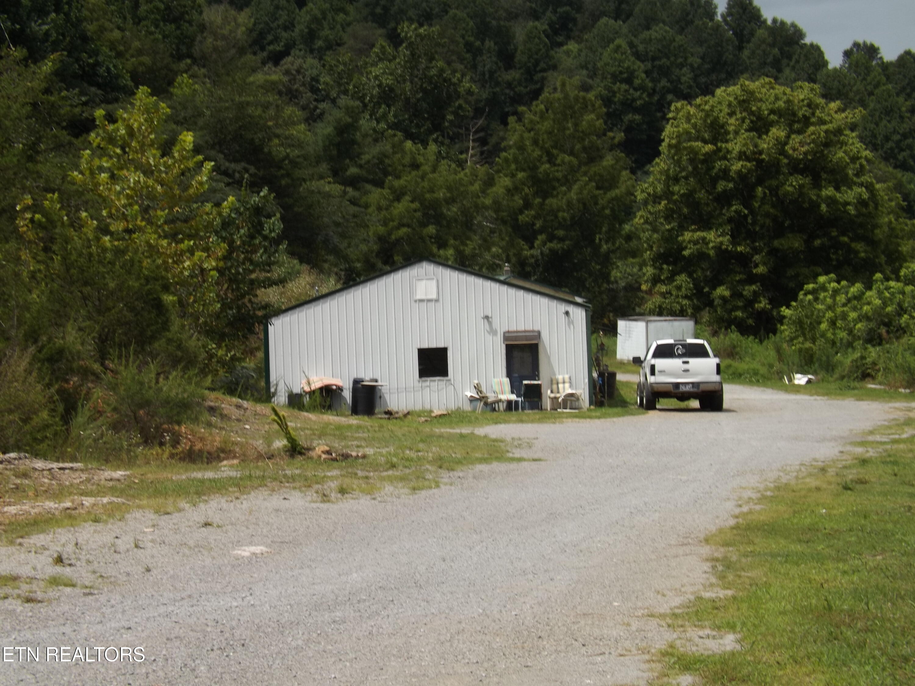 5075 E Highway 25e Tazewell TN 37879