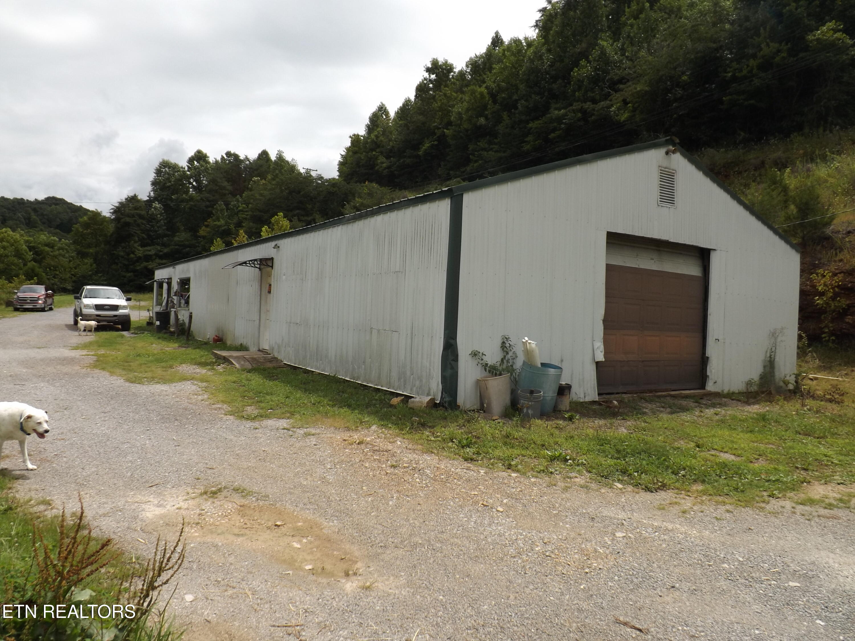 5075 E Highway 25e Tazewell TN 37879