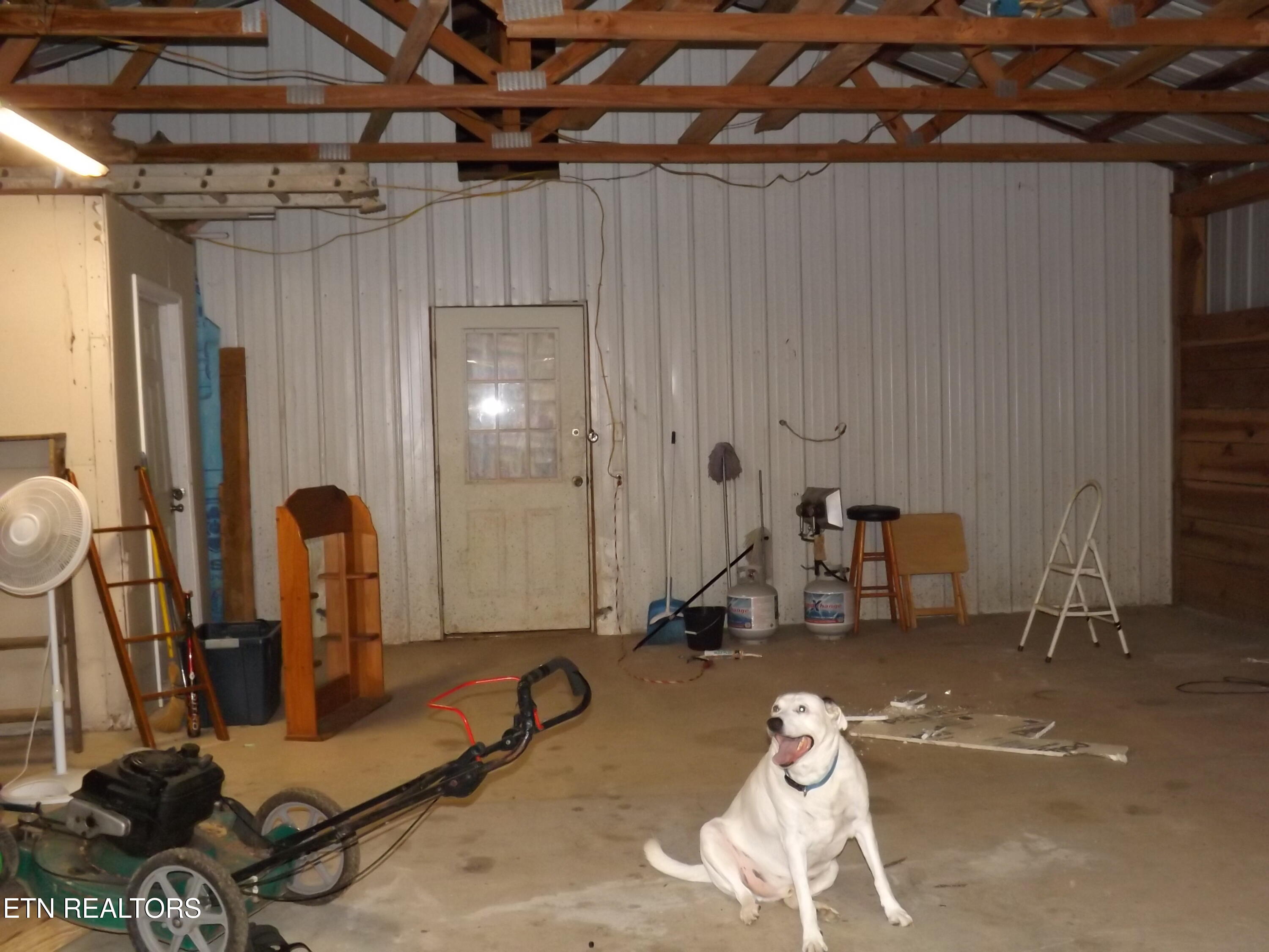 5075 E Highway 25e Tazewell TN 37879