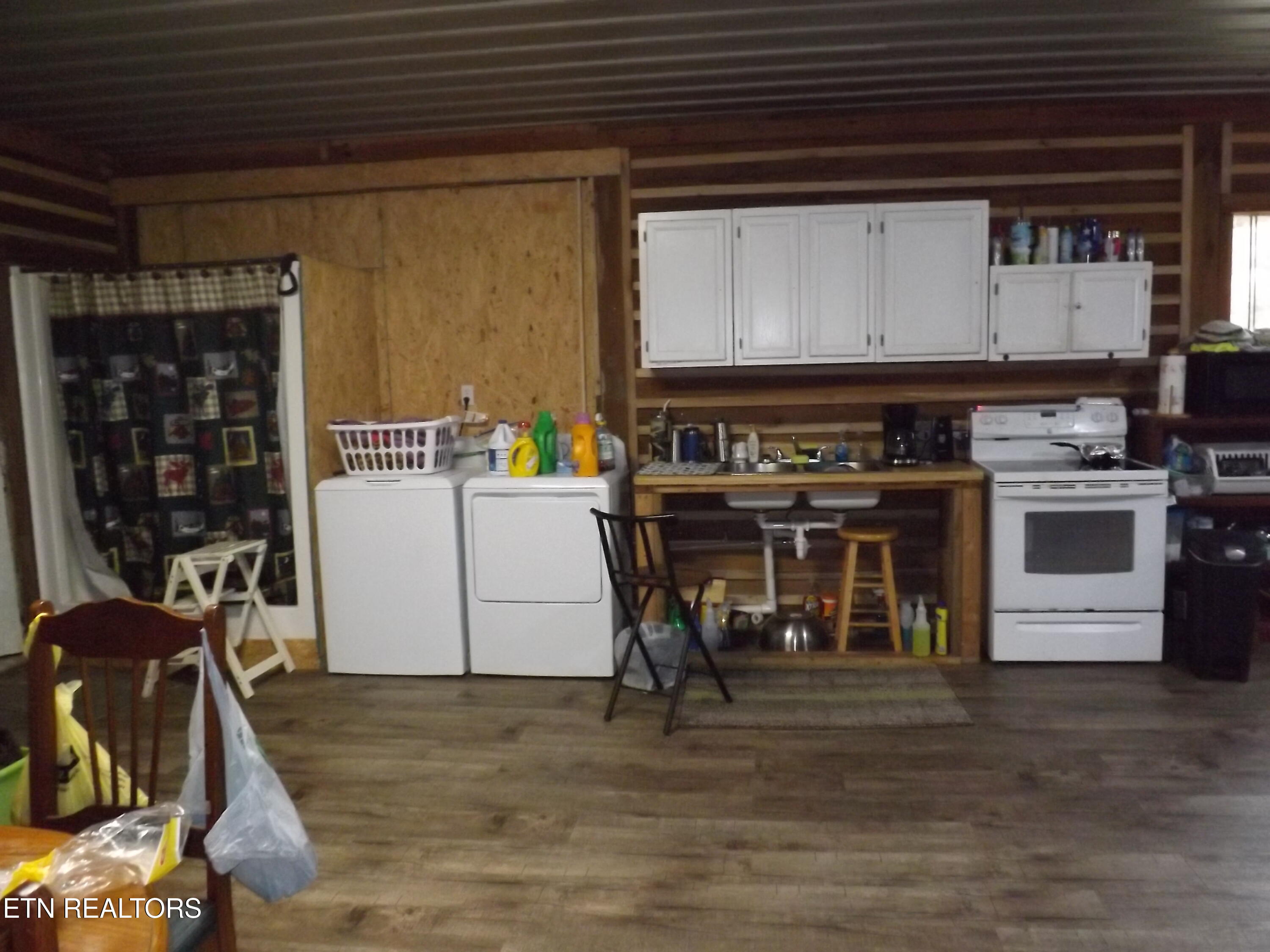 5075 E Highway 25e Tazewell TN 37879