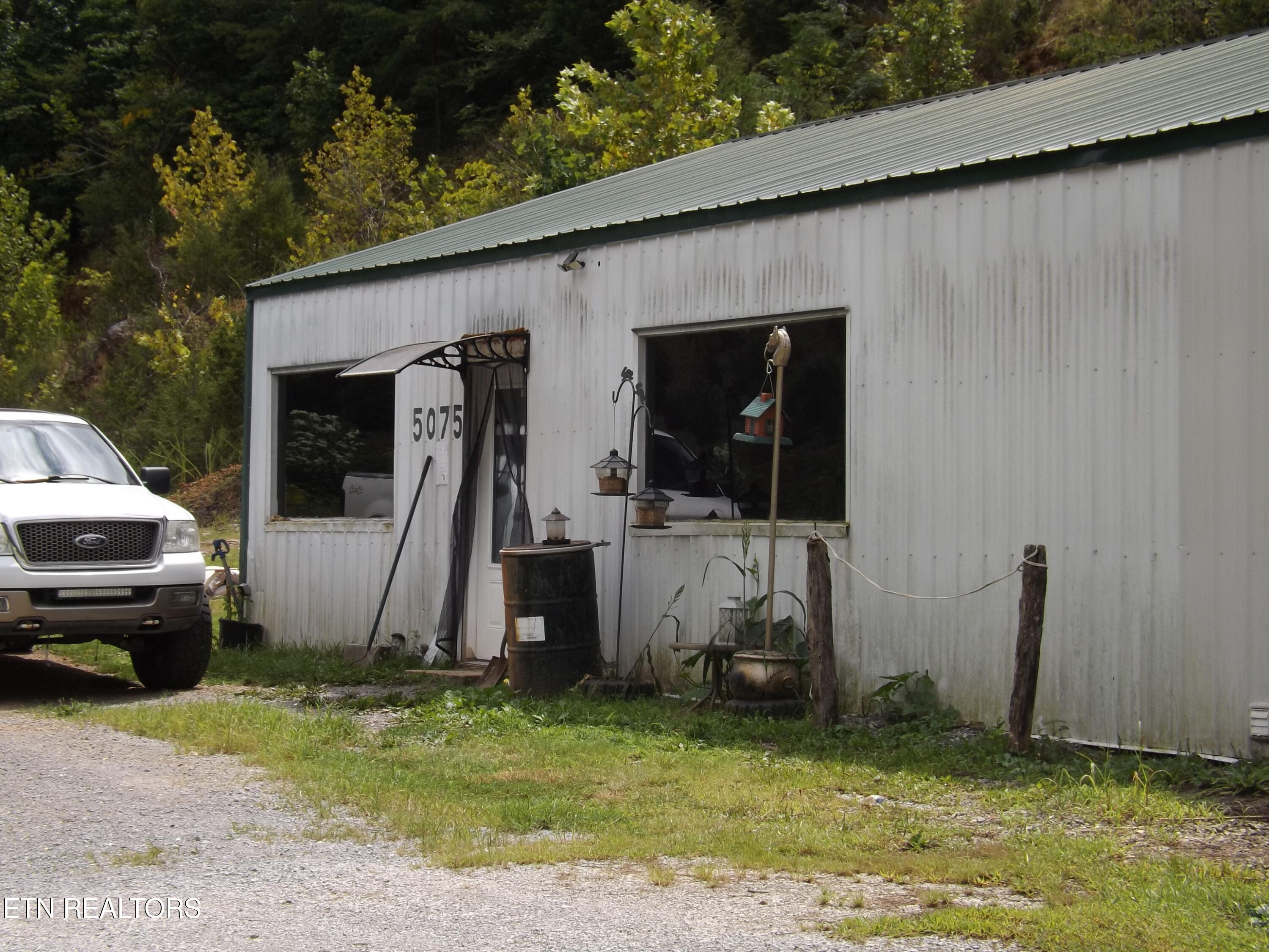 5075 E Highway 25e Tazewell TN 37879