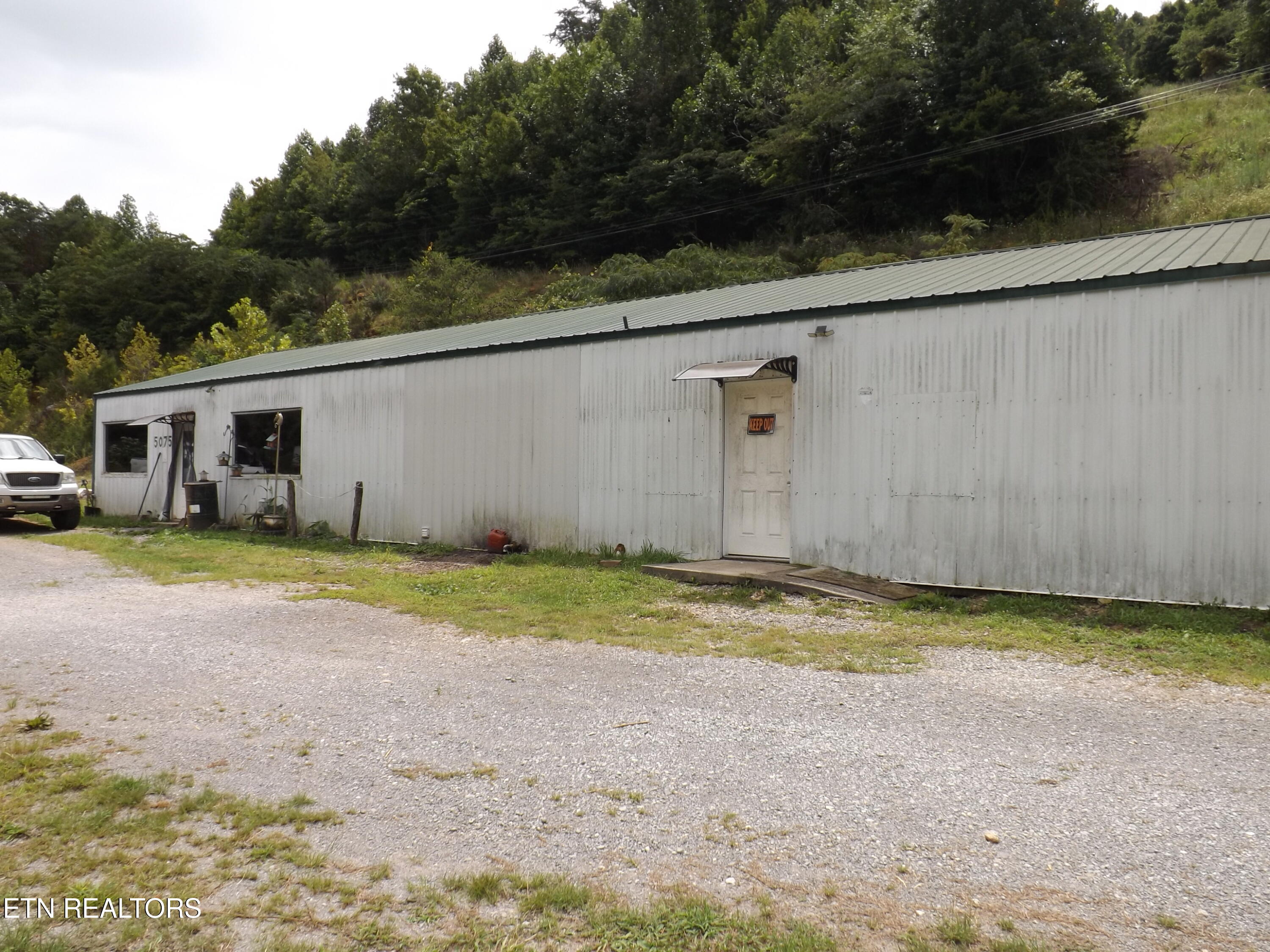 5075 E Highway 25e Tazewell TN 37879