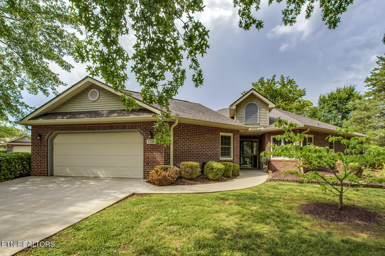 7314 Shalimar Point Way Knoxville TN 37918