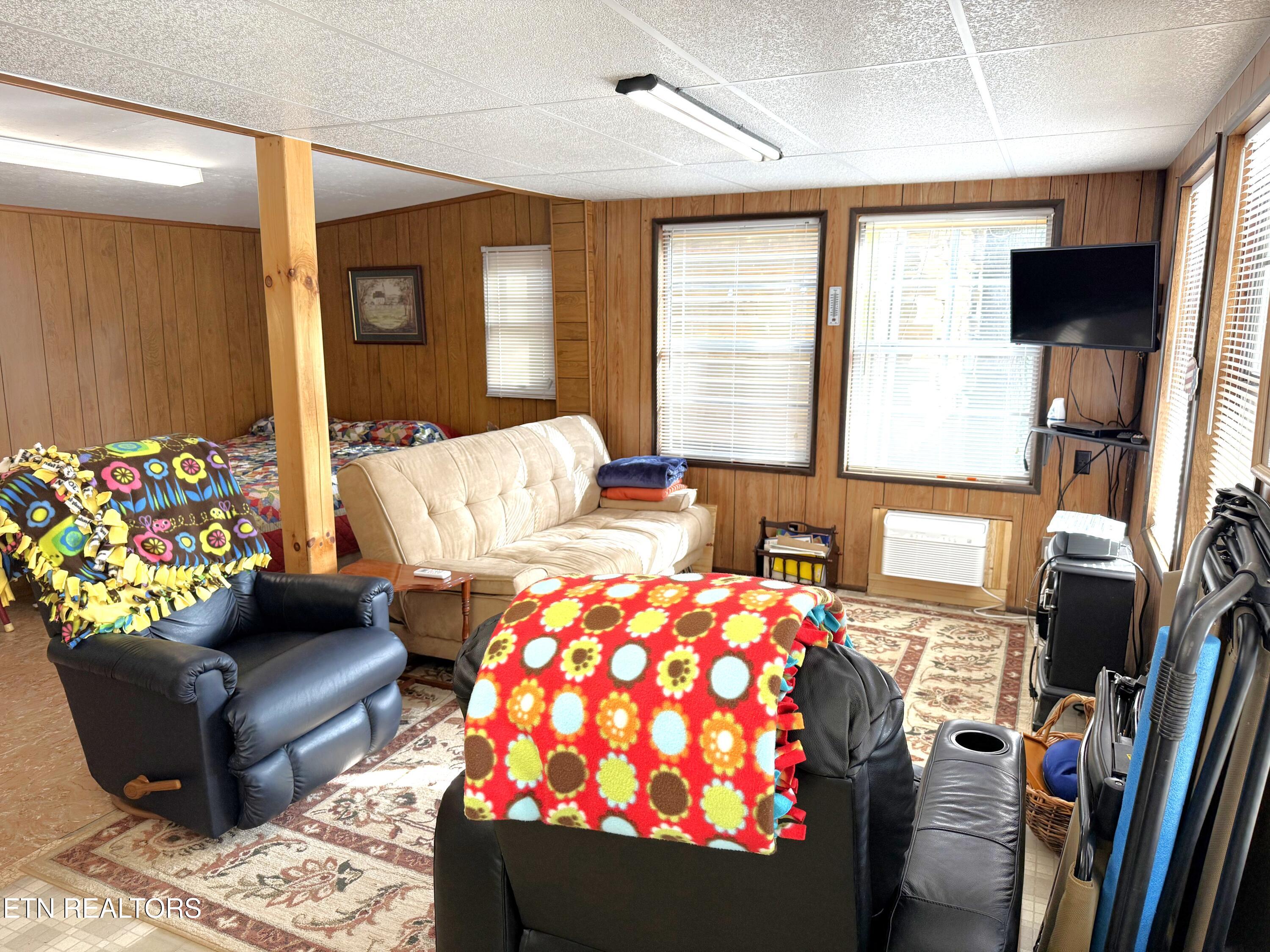 7915 Carnes Road Townsend TN 37882