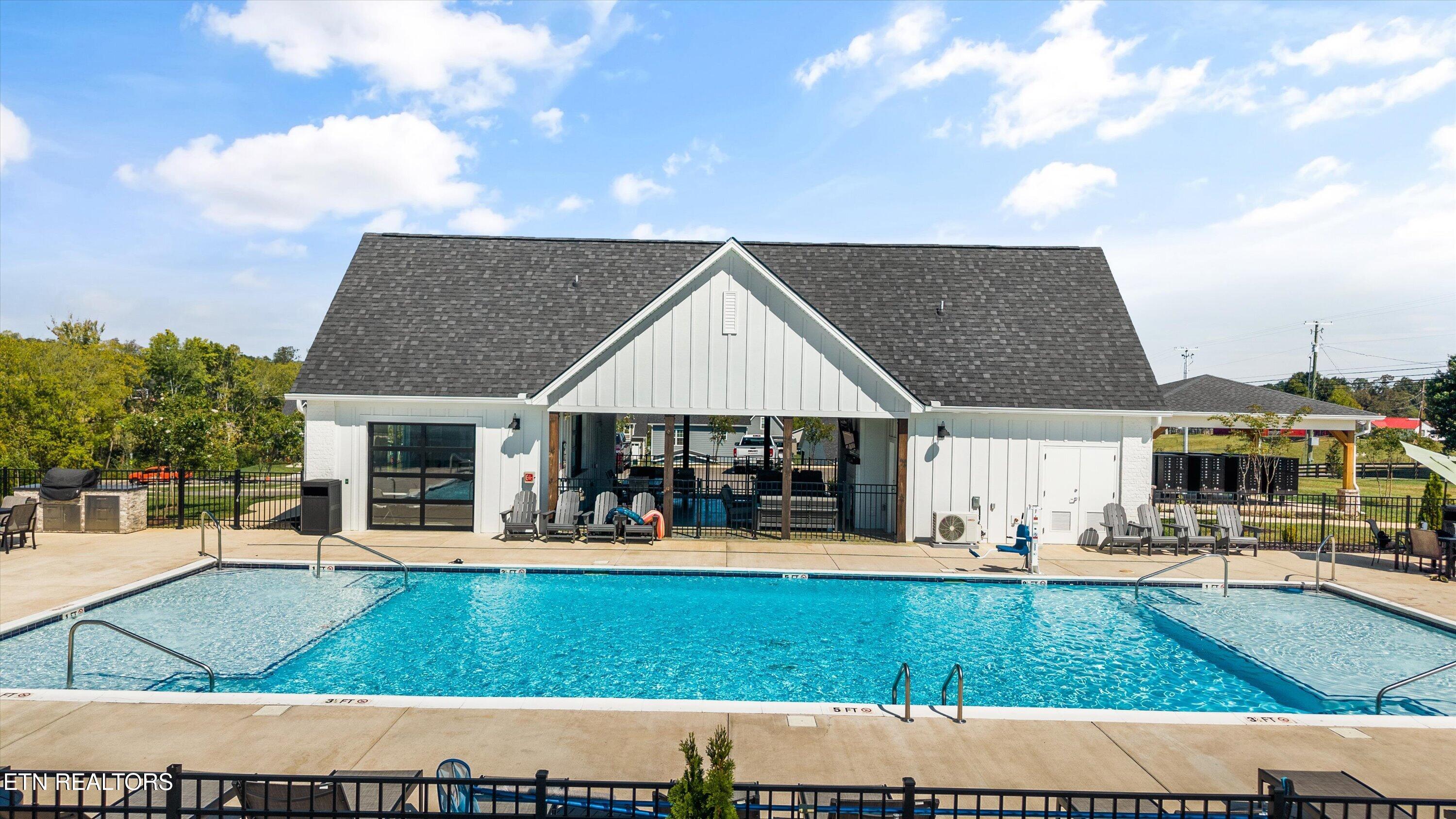 1645 Spring Berry Lane Knoxville TN 37924