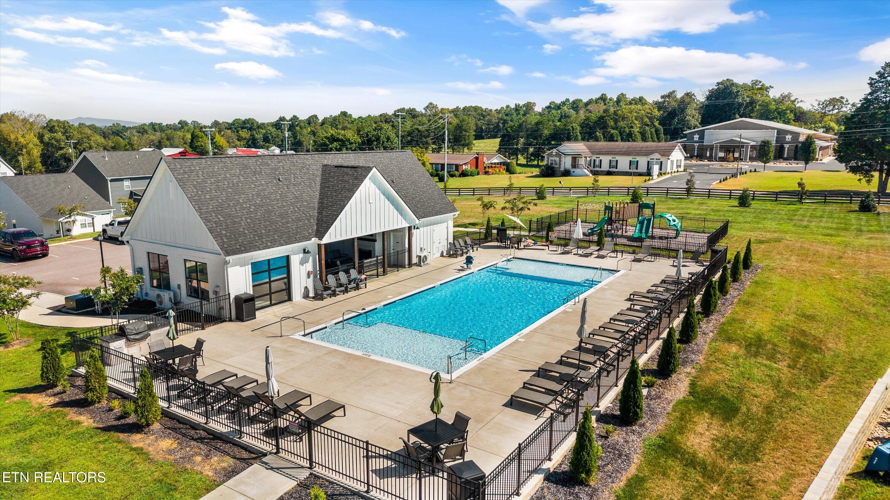 1645 Spring Berry Lane Knoxville TN 37924