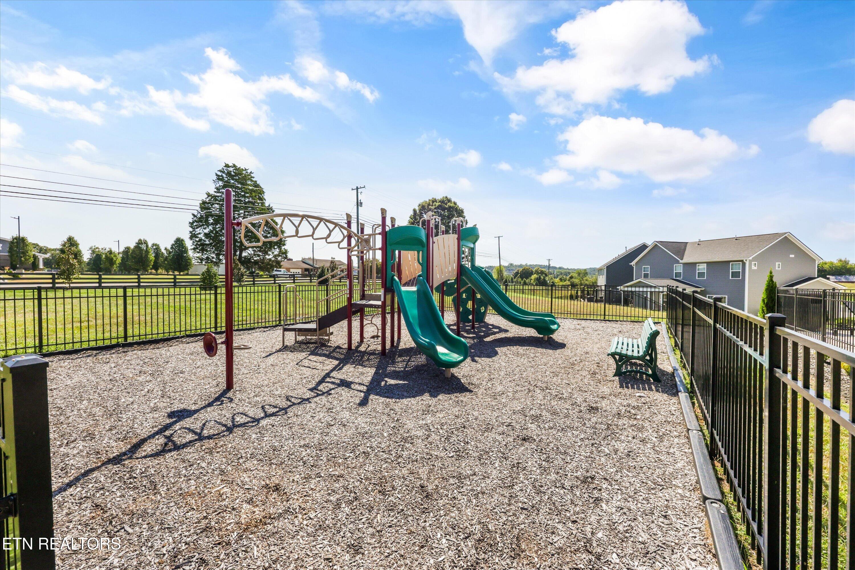 1645 Spring Berry Lane Knoxville TN 37924