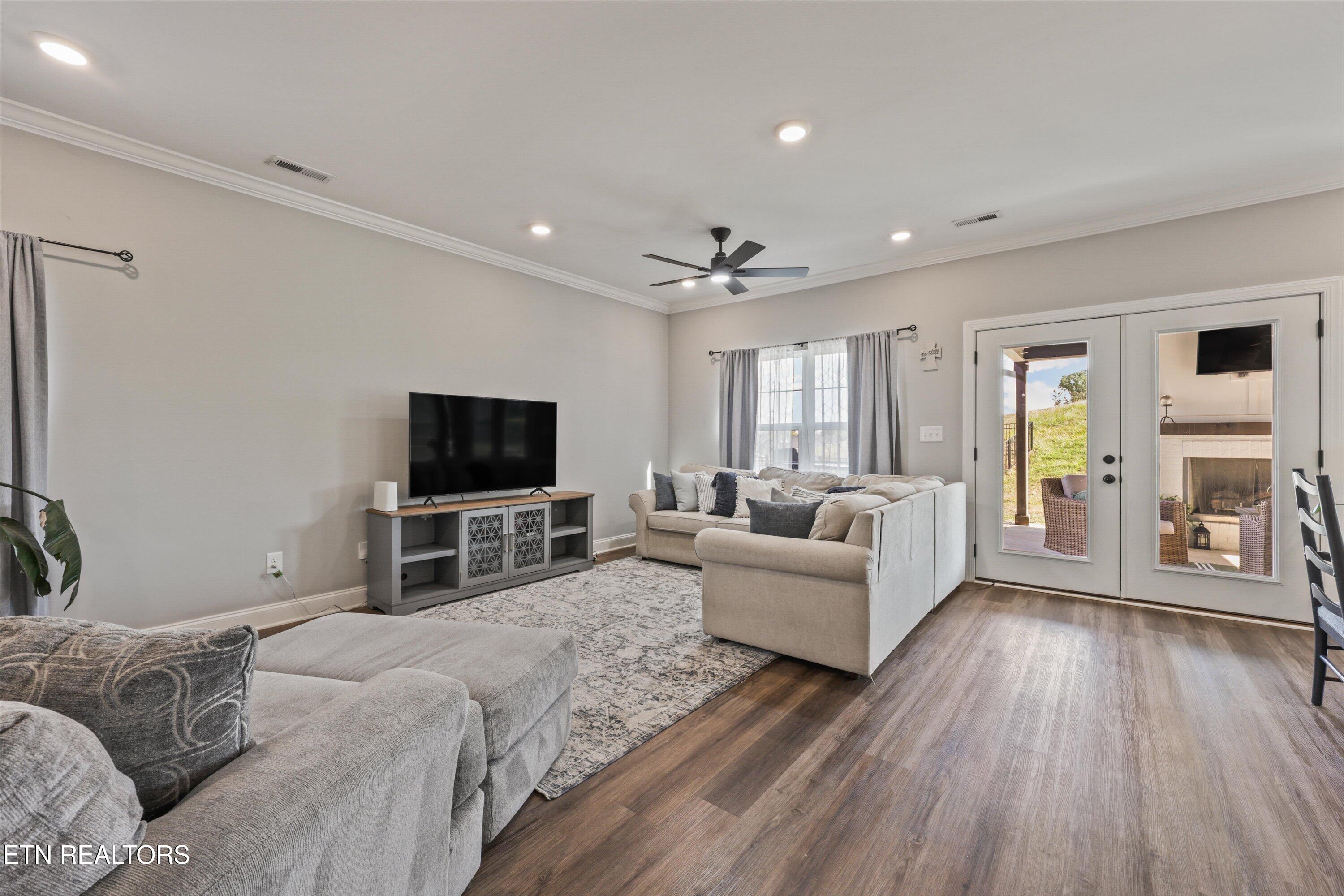 1645 Spring Berry Lane Knoxville TN 37924
