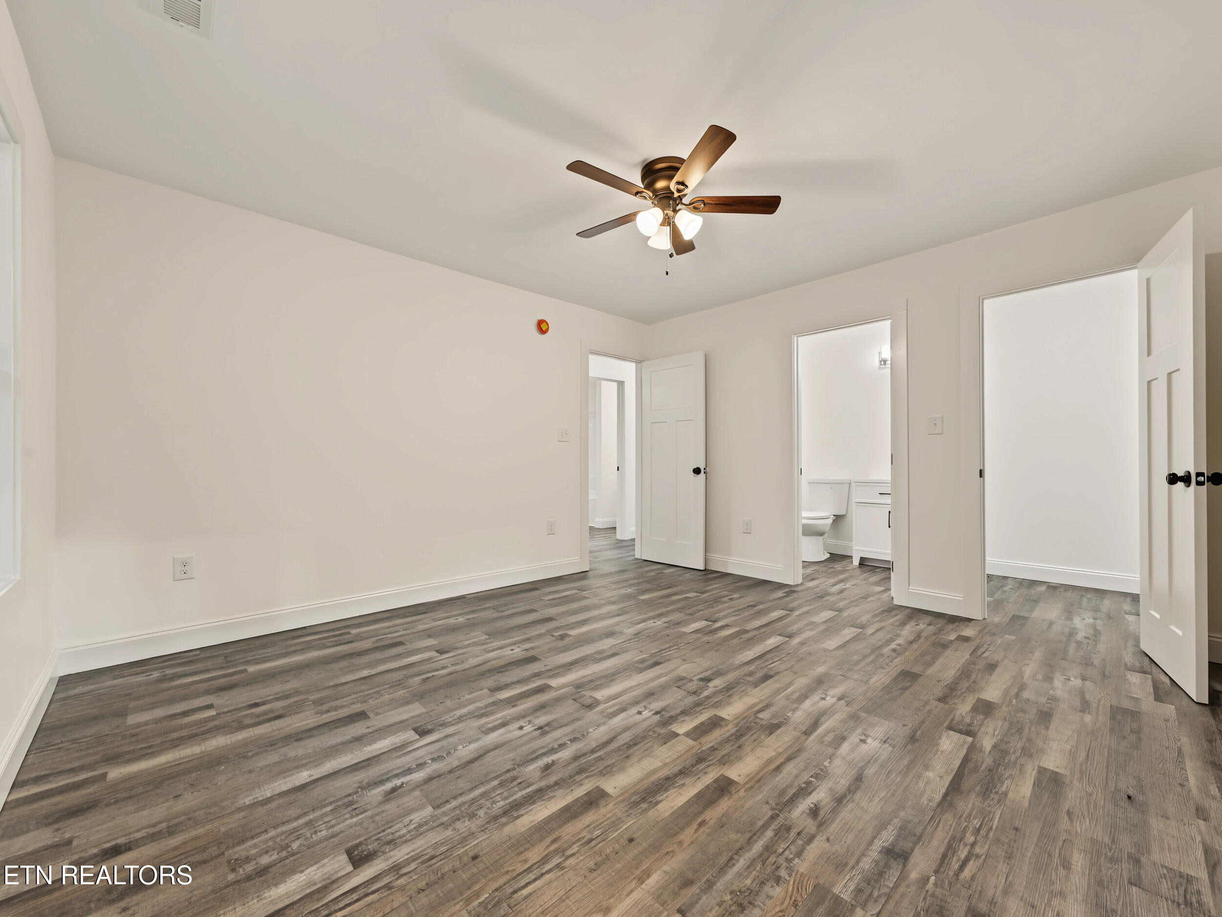 1216 Pilleaux Drive Knoxville TN 37912