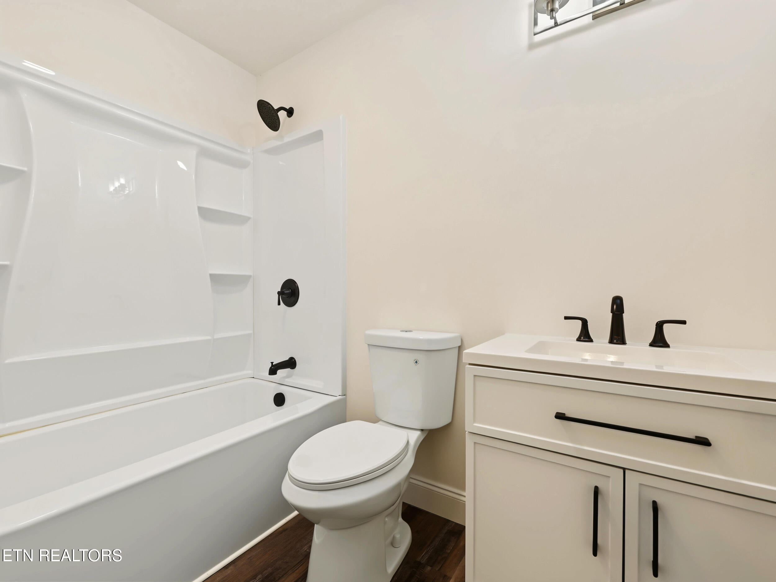 1216 Pilleaux Drive Knoxville TN 37912