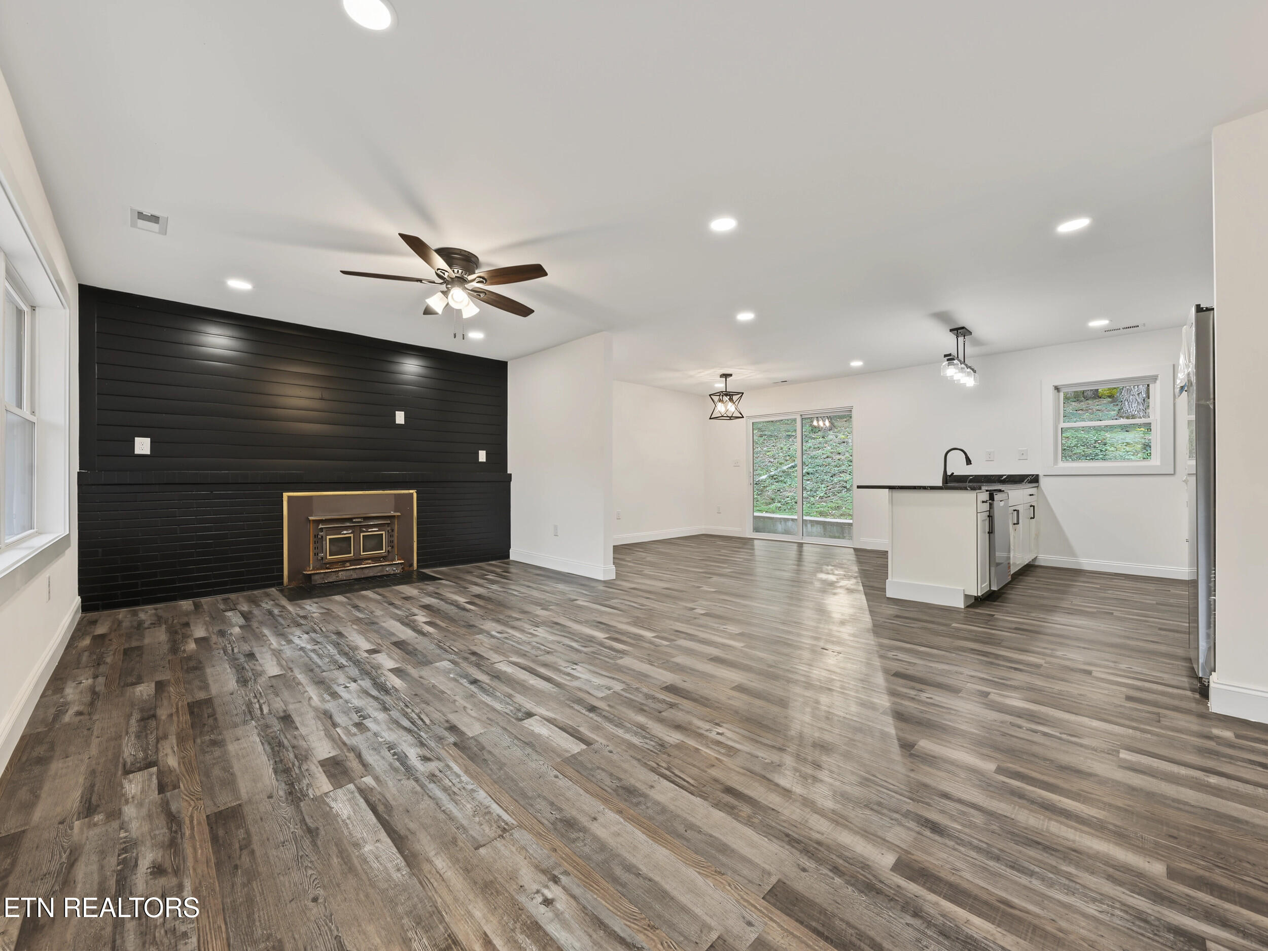1216 Pilleaux Drive Knoxville TN 37912
