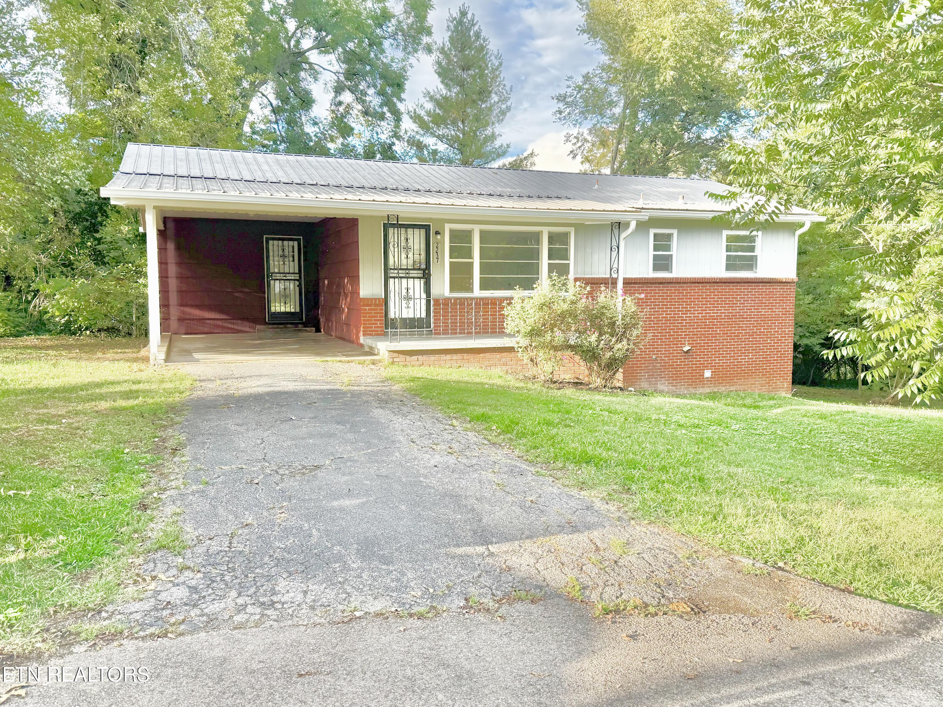 2237 Price Avenue Knoxville TN 37920