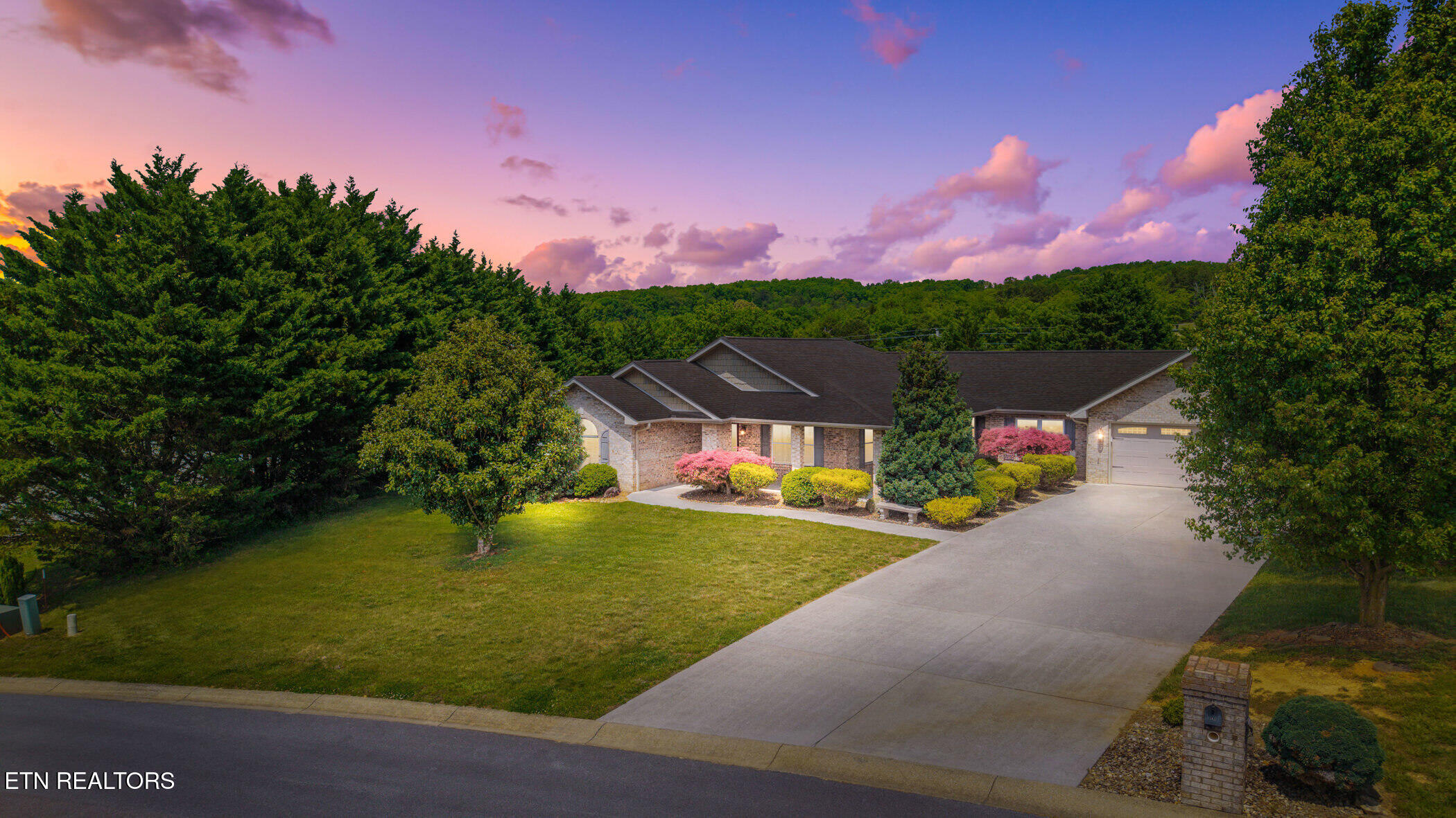 1018 Southwind Circle Dandridge TN 37725
