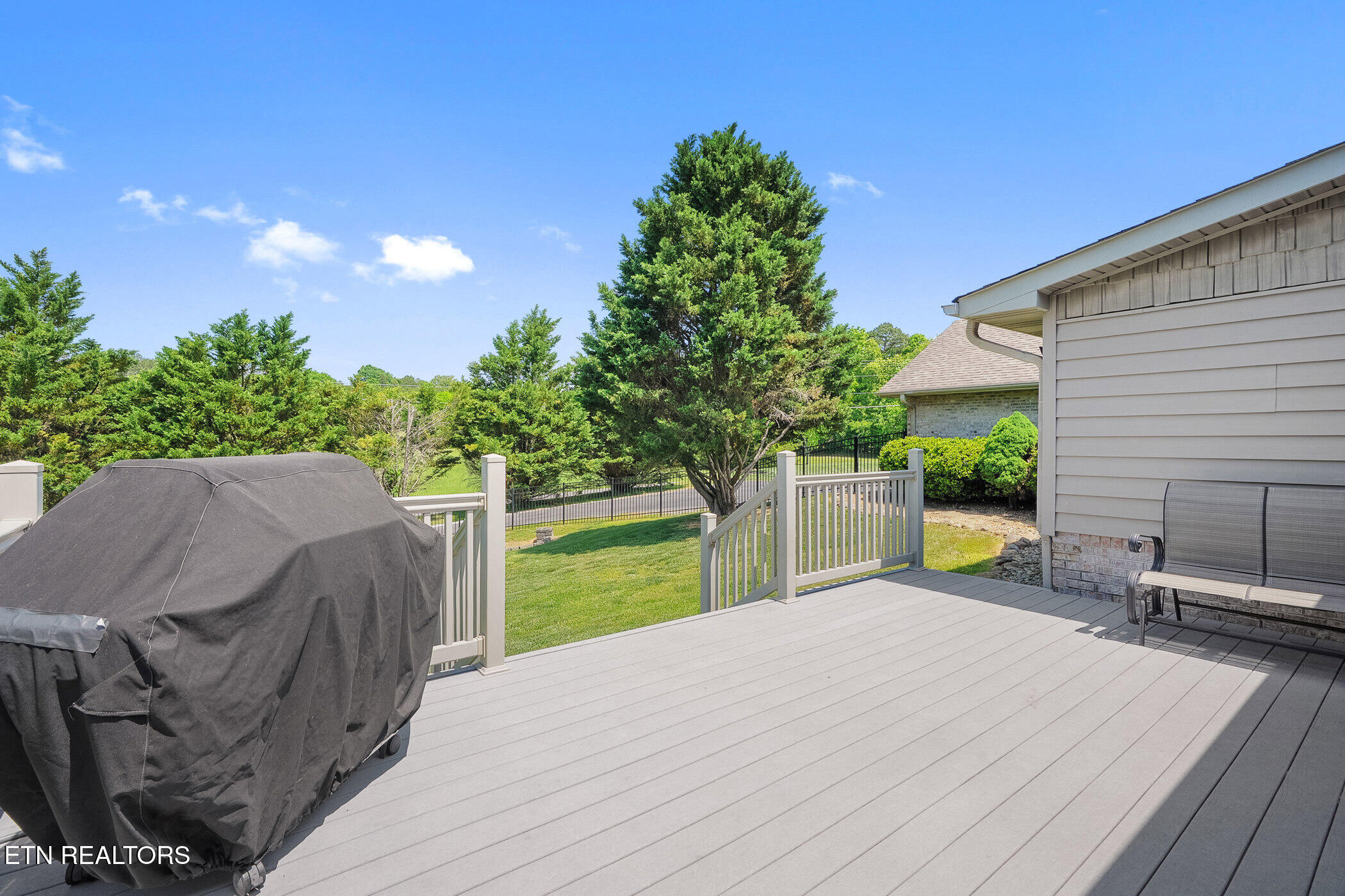 1018 Southwind Circle Dandridge TN 37725