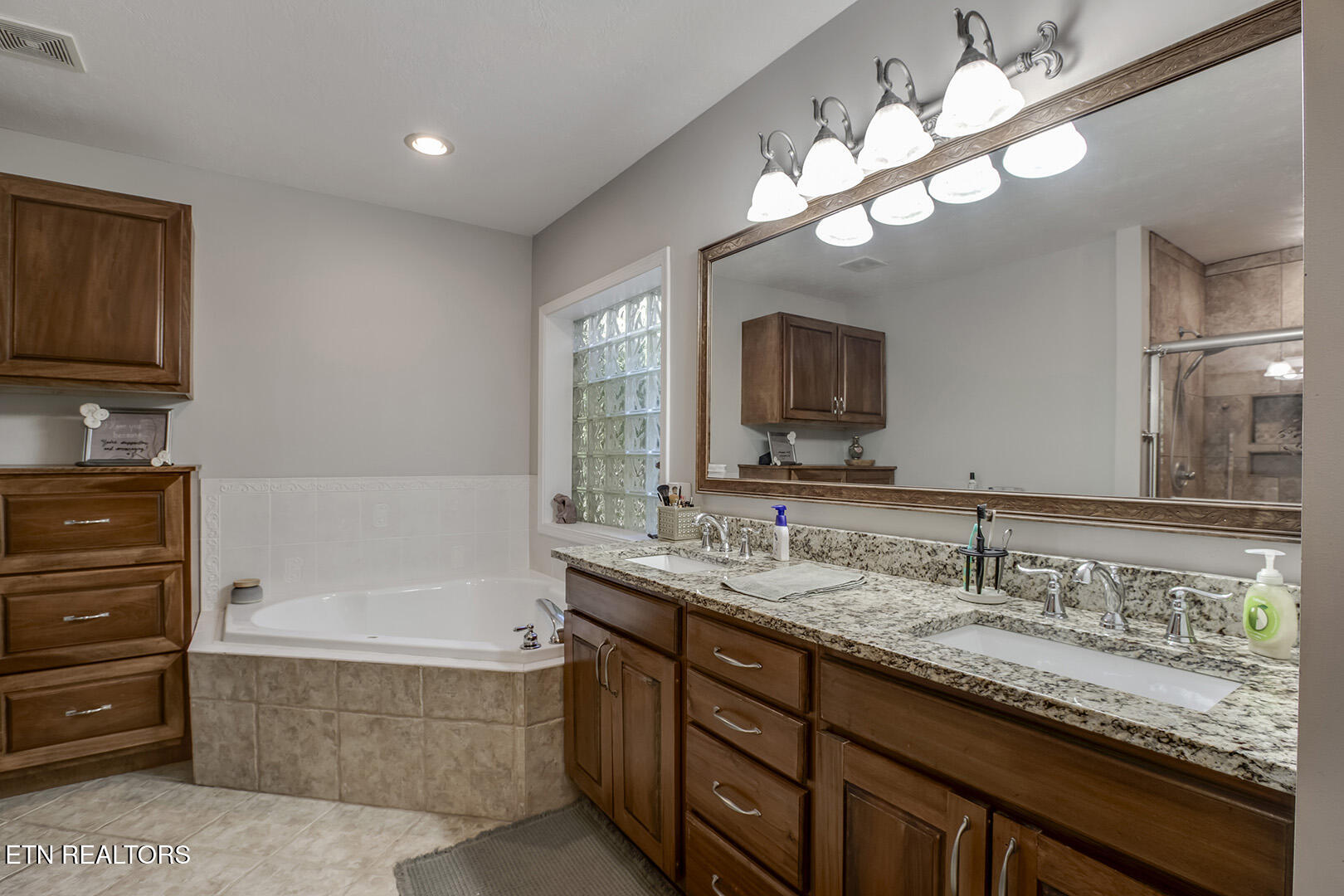 680 Dogwood Valley Road Kingston TN 37763