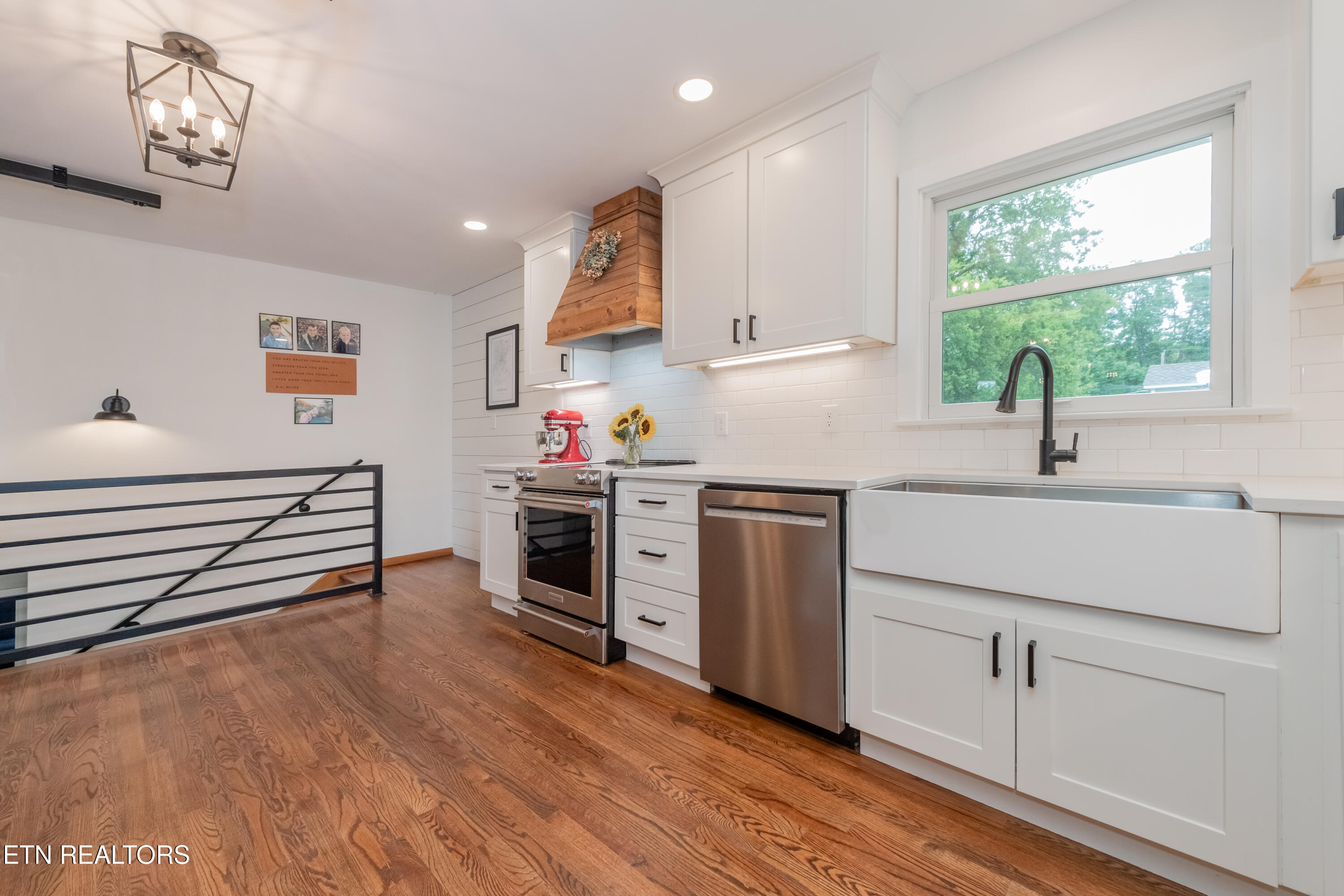 6616 Candy Lane Knoxville TN 37920