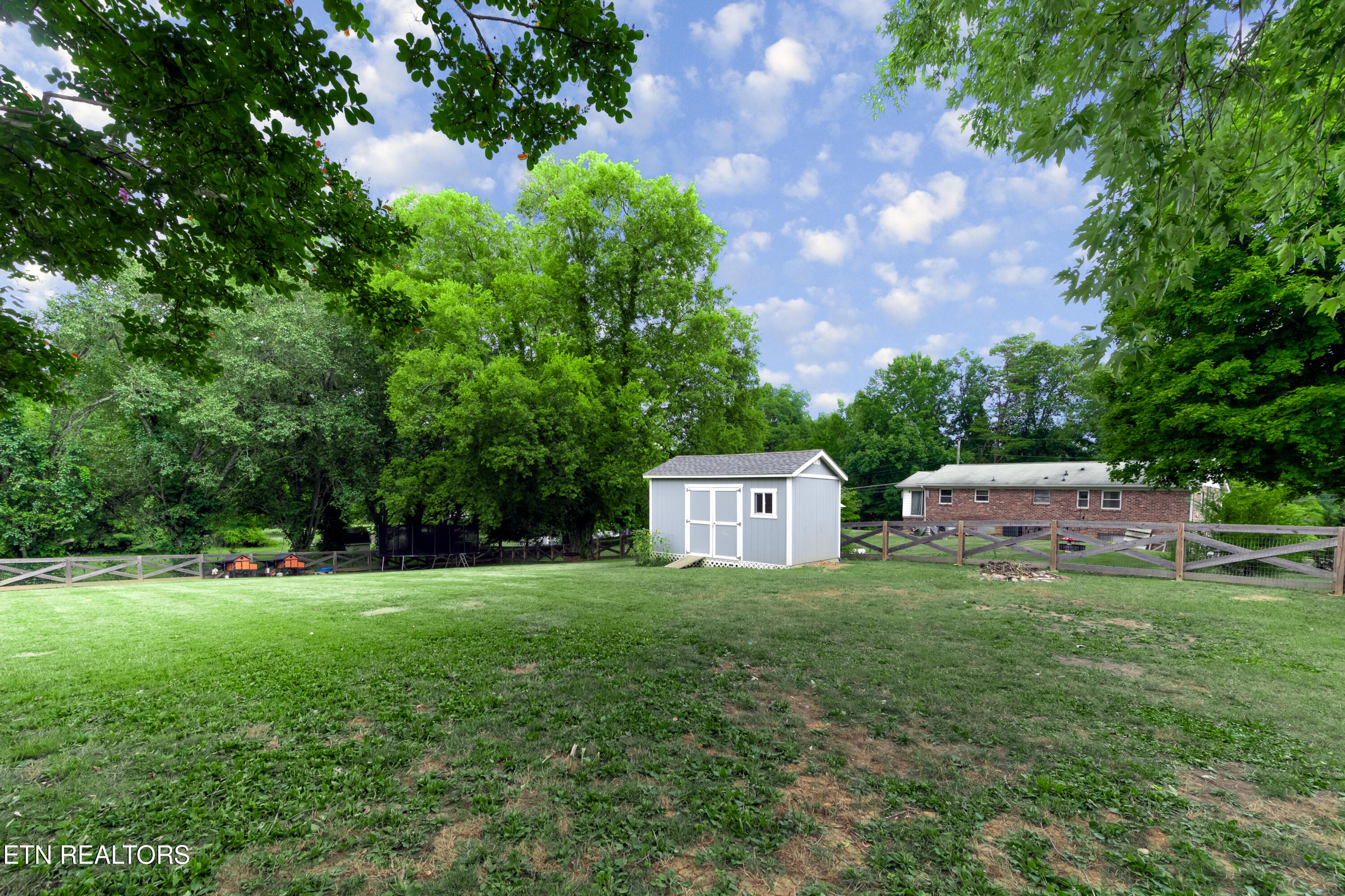6616 Candy Lane Knoxville TN 37920