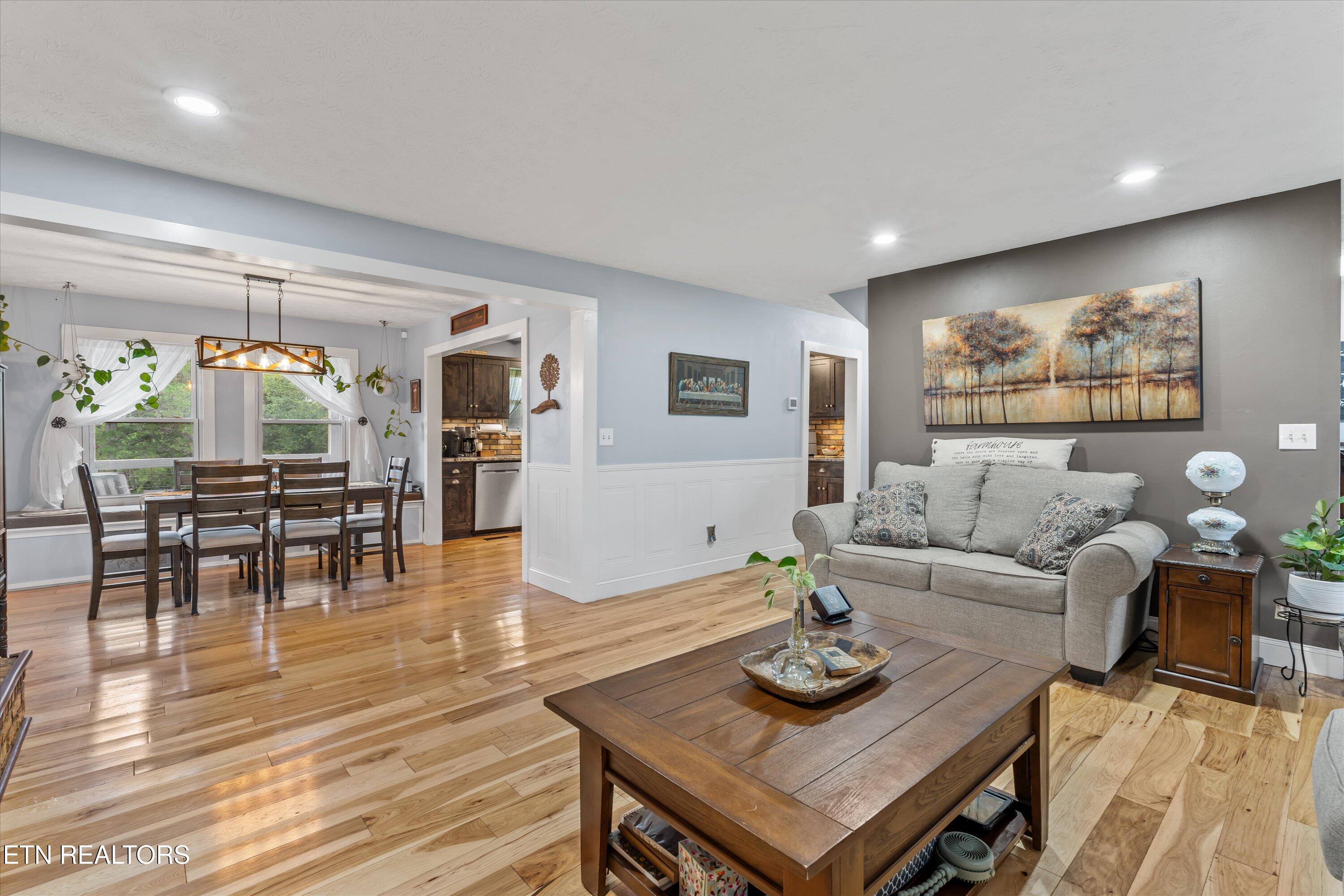 6239 N Trigonia Road Greenback TN 37742