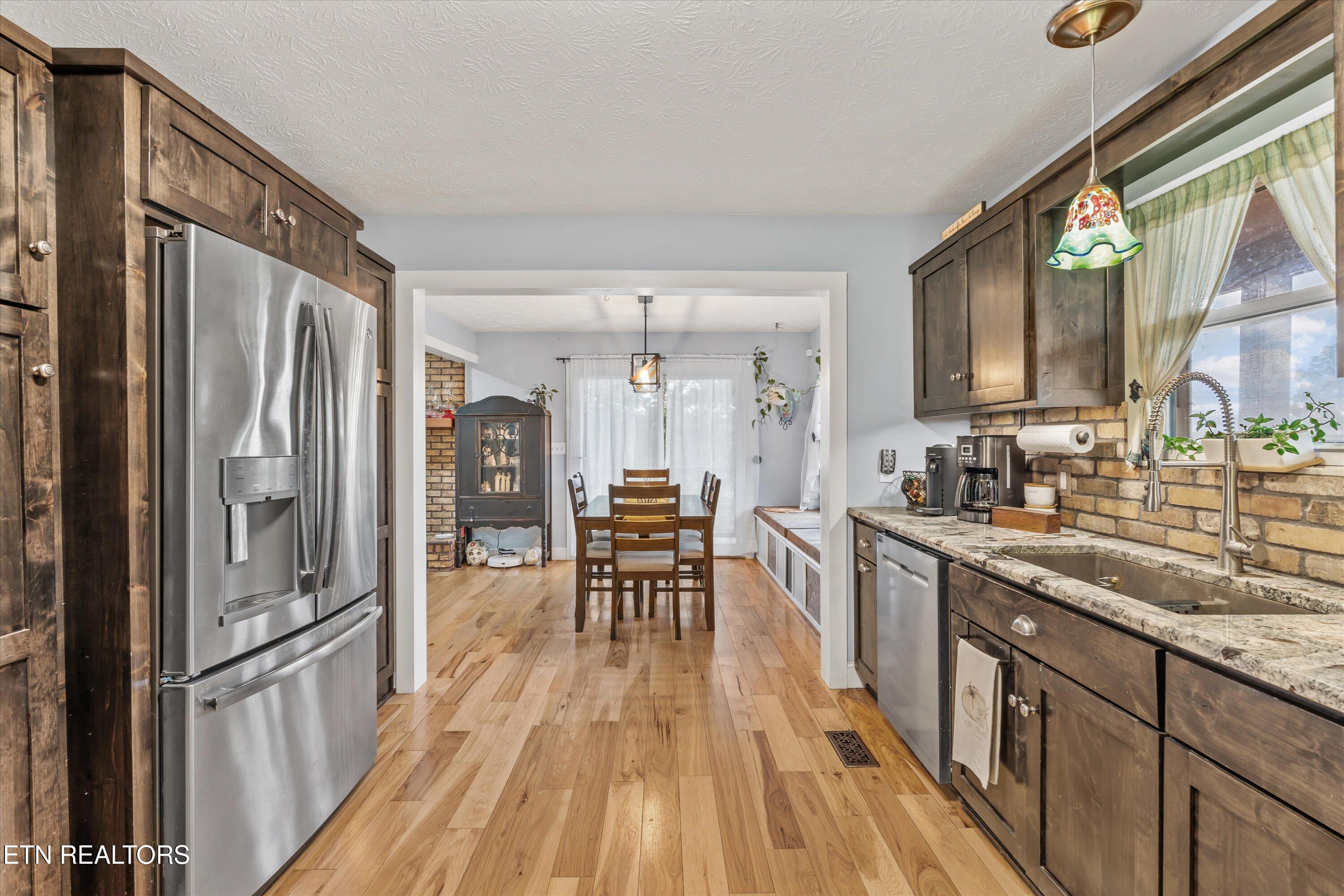 6239 N Trigonia Road Greenback TN 37742