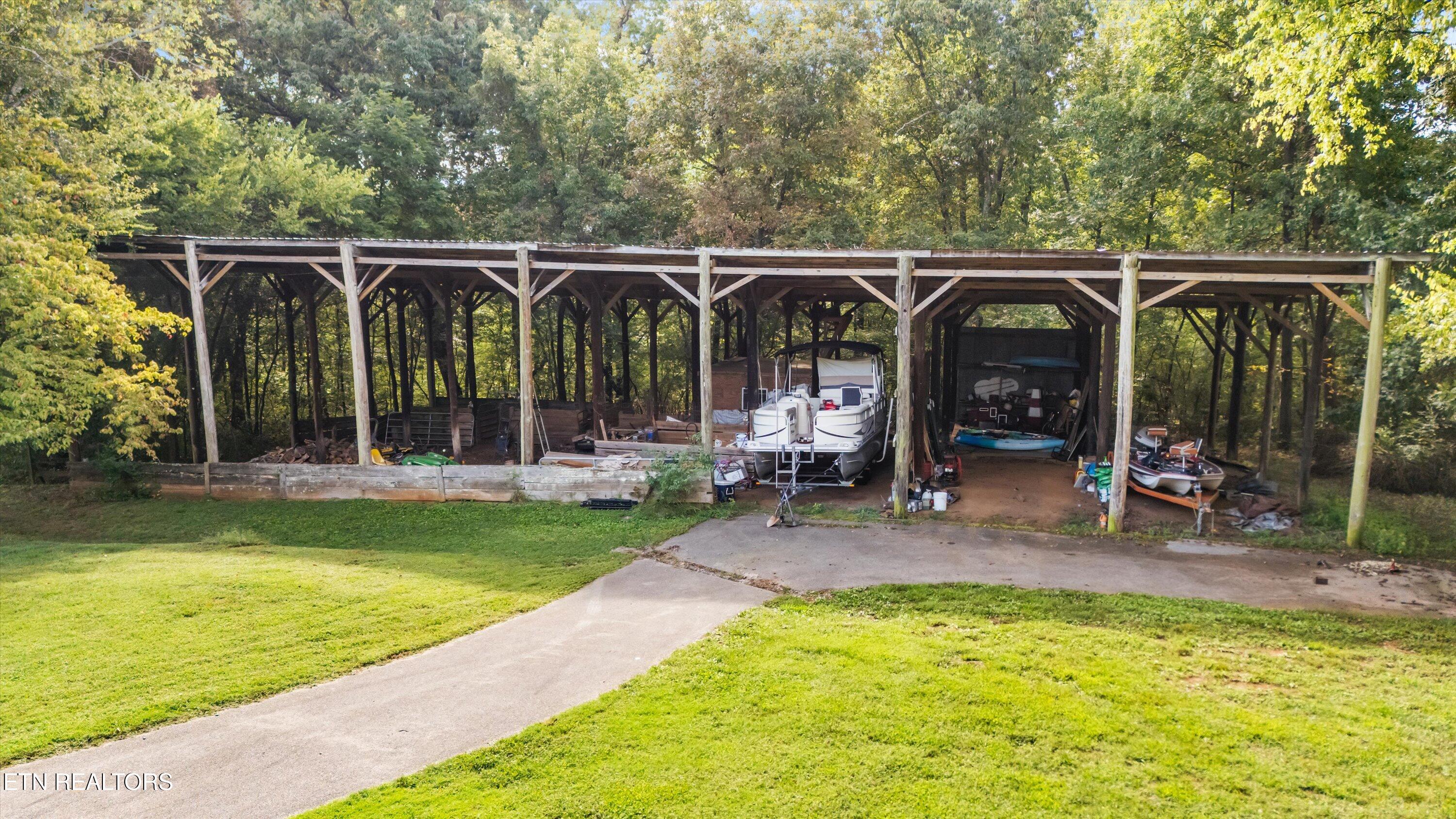 6239 N Trigonia Road Greenback TN 37742