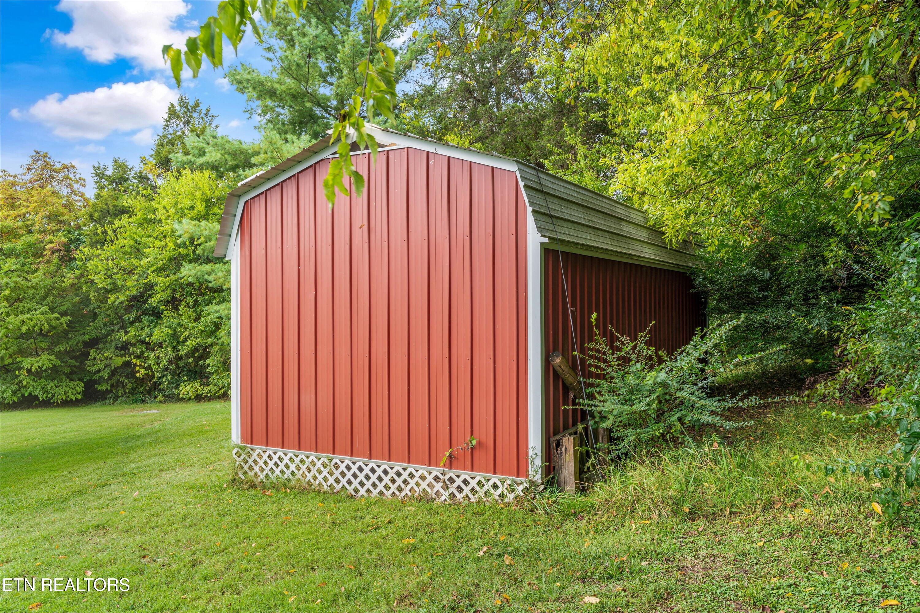 6239 N Trigonia Road Greenback TN 37742