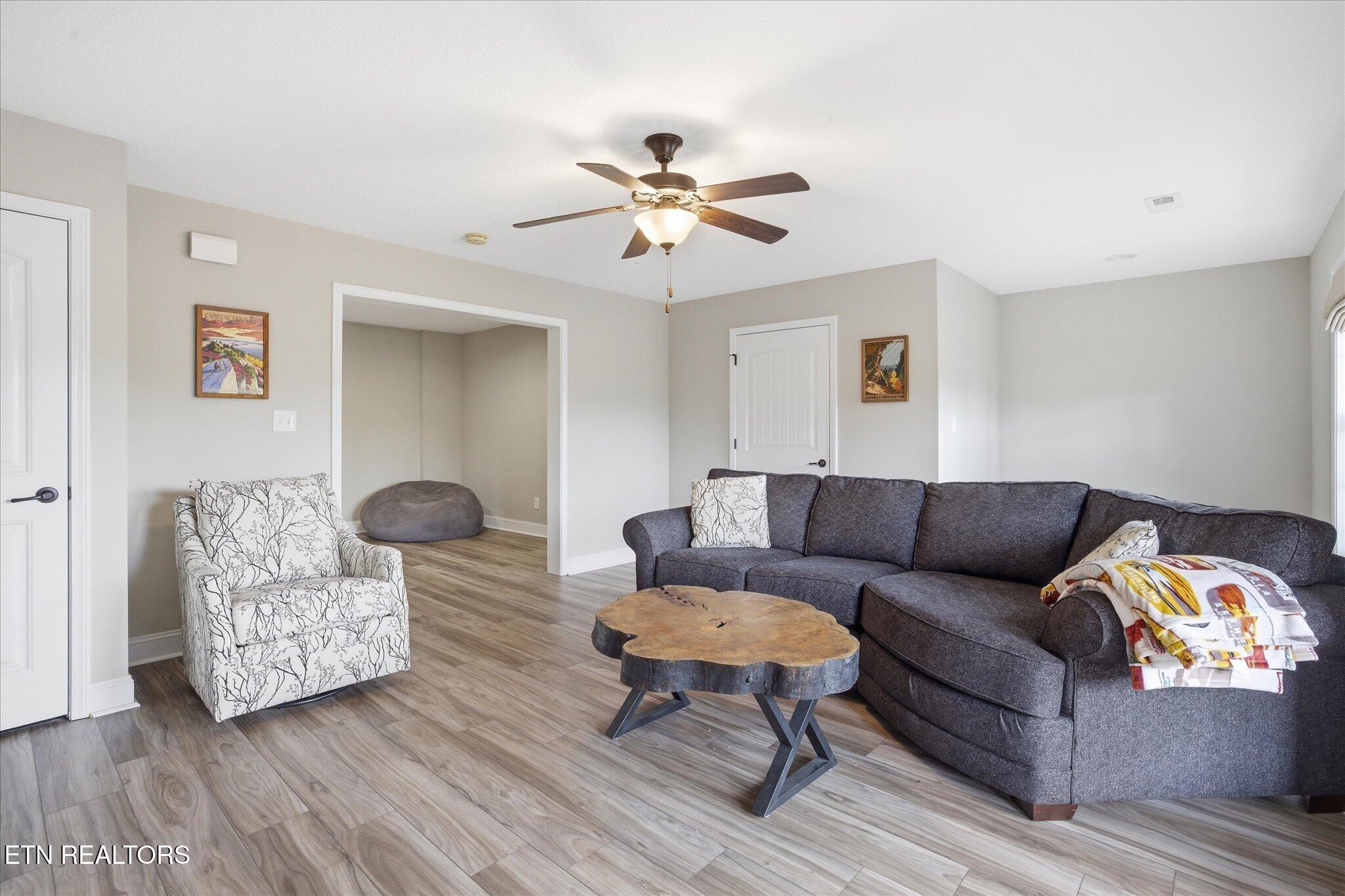 8447 Shoregate Lane Knoxville TN 37938