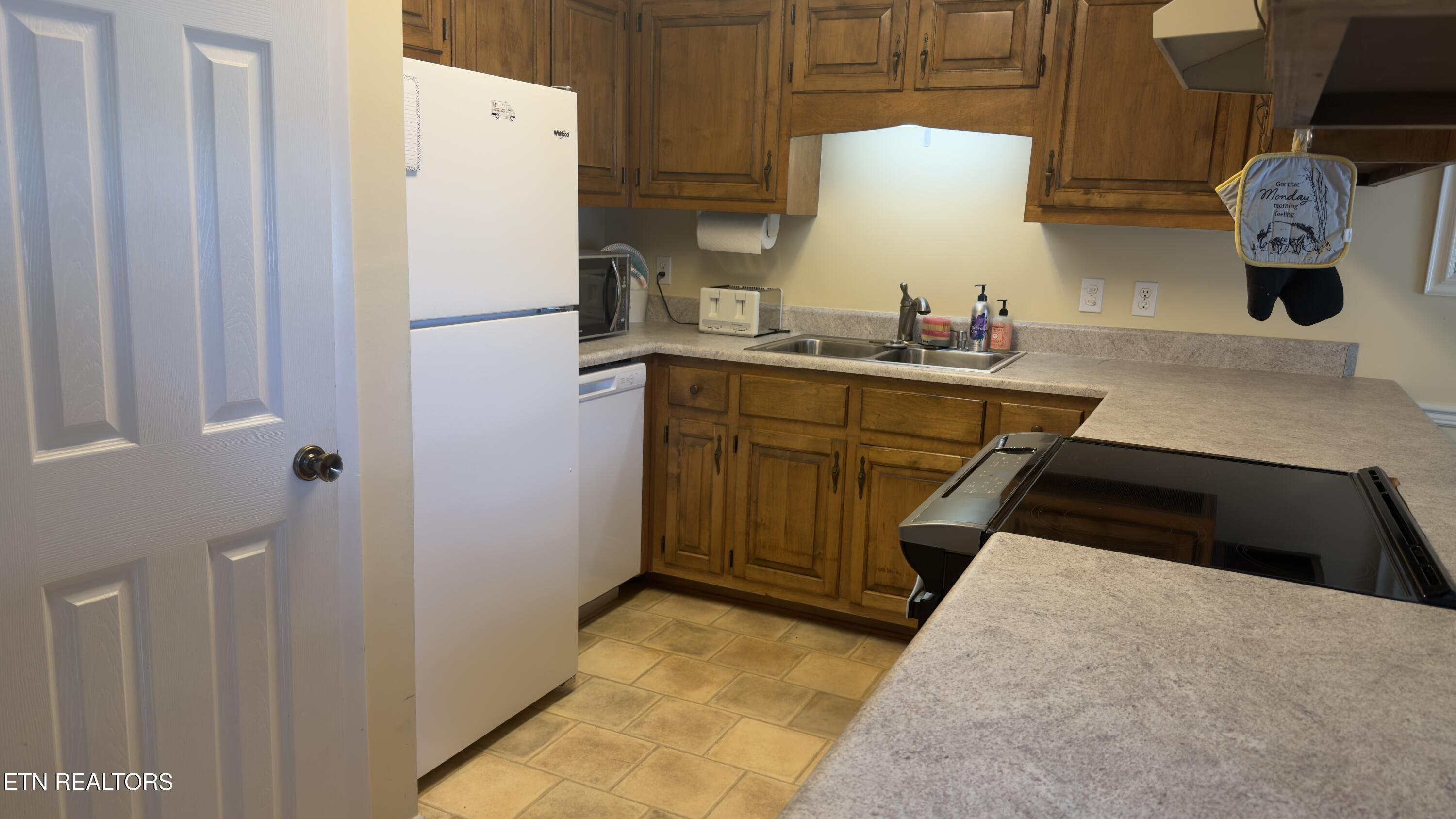 106 Hazleton Lane Oak Ridge TN 37830