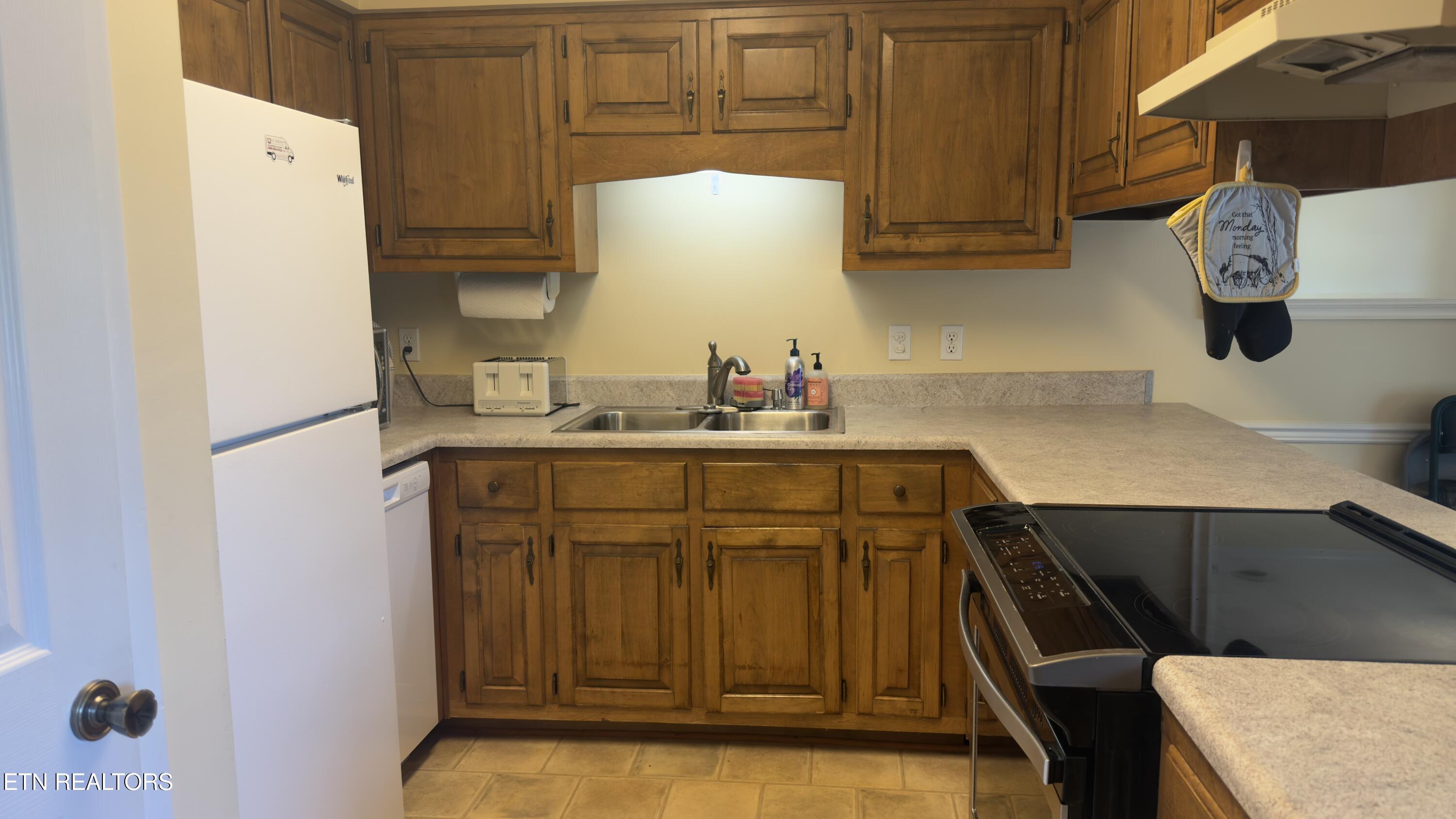 106 Hazleton Lane Oak Ridge TN 37830