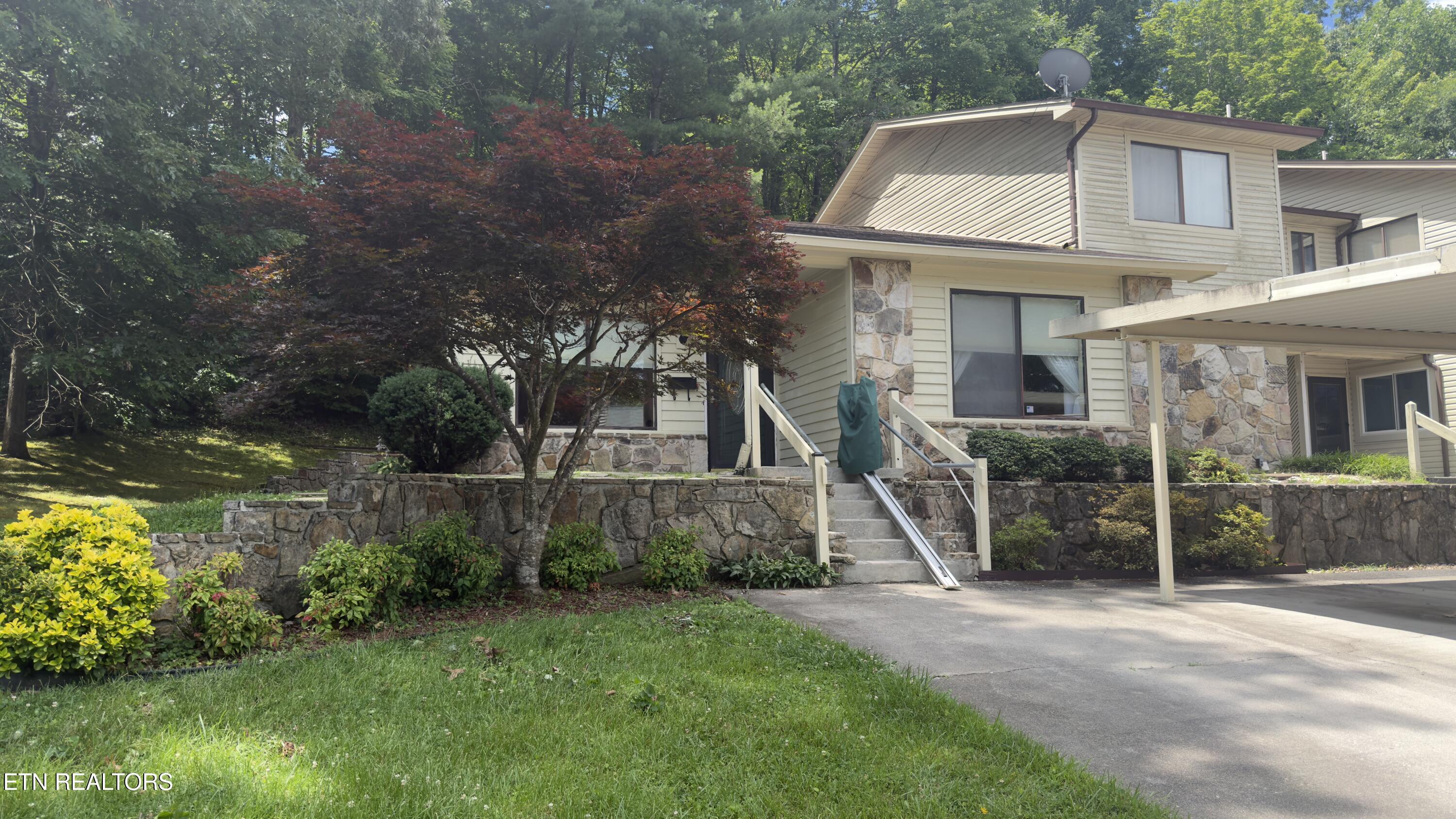 106 Hazleton Lane Oak Ridge TN 37830