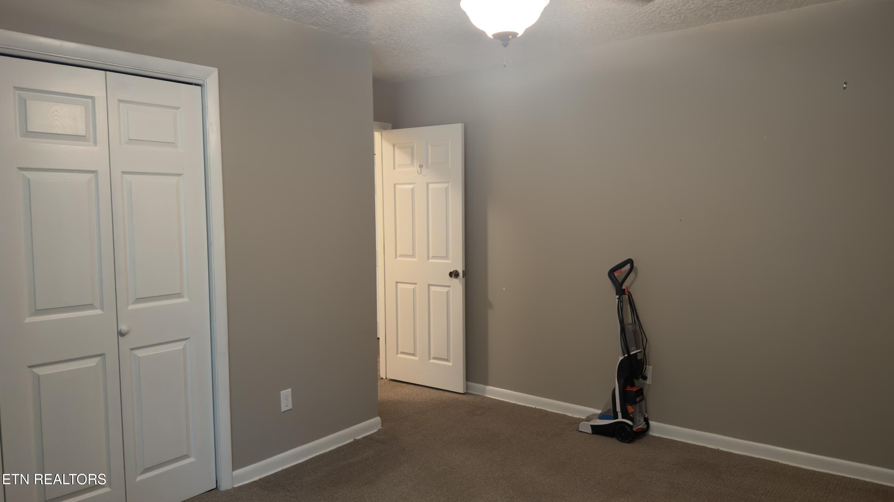 106 Hazleton Lane Oak Ridge TN 37830