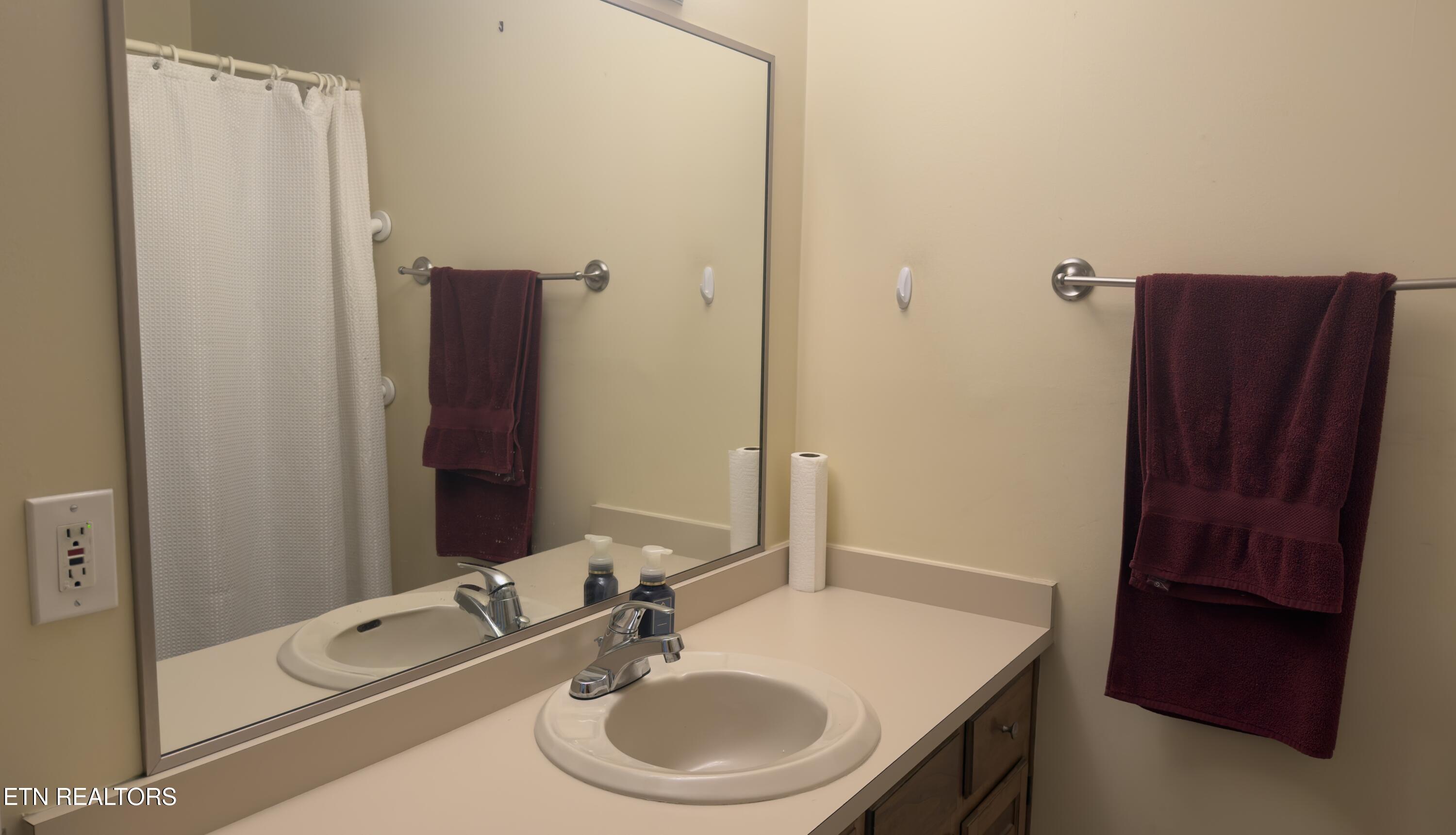 106 Hazleton Lane Oak Ridge TN 37830