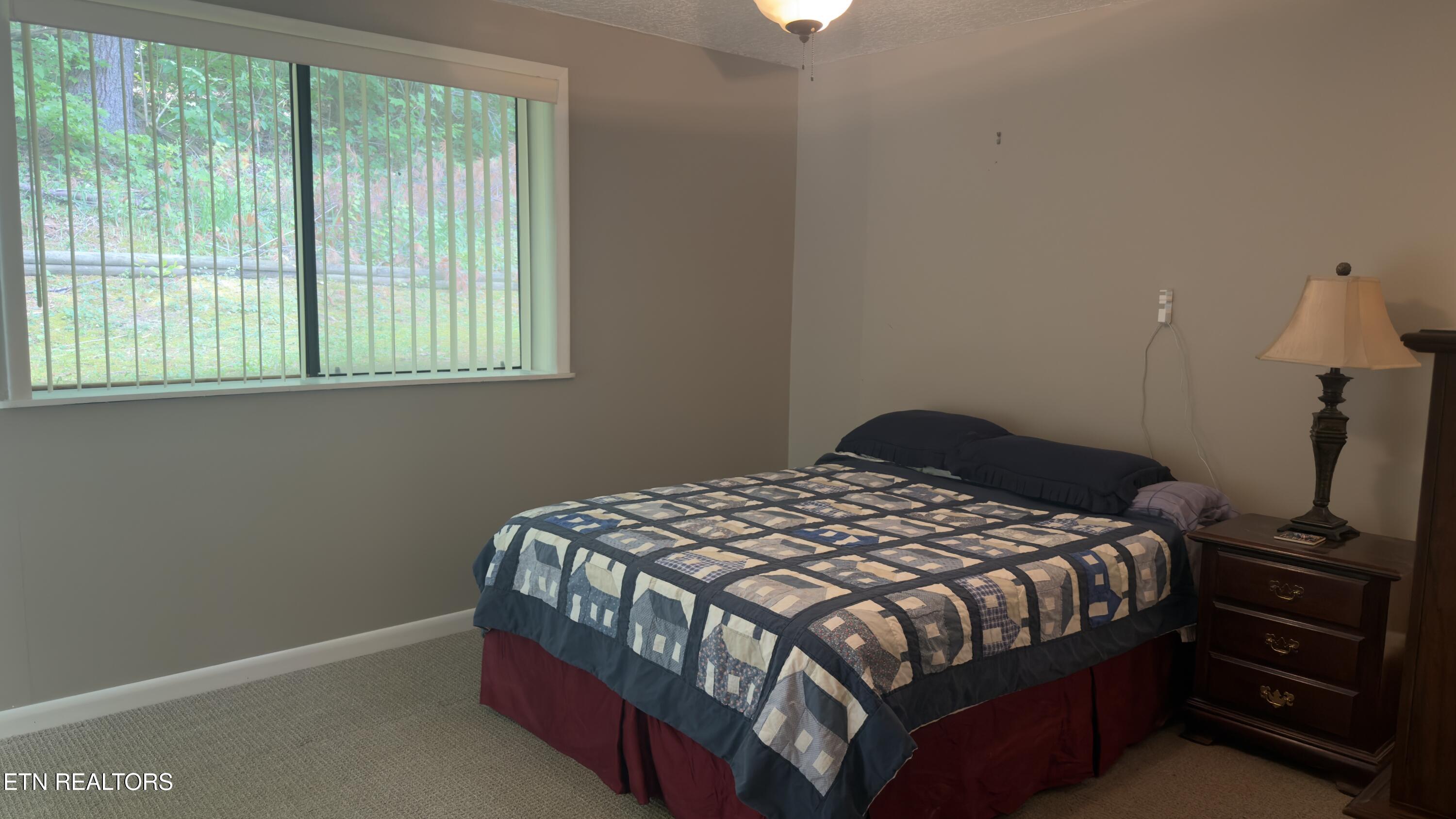 106 Hazleton Lane Oak Ridge TN 37830