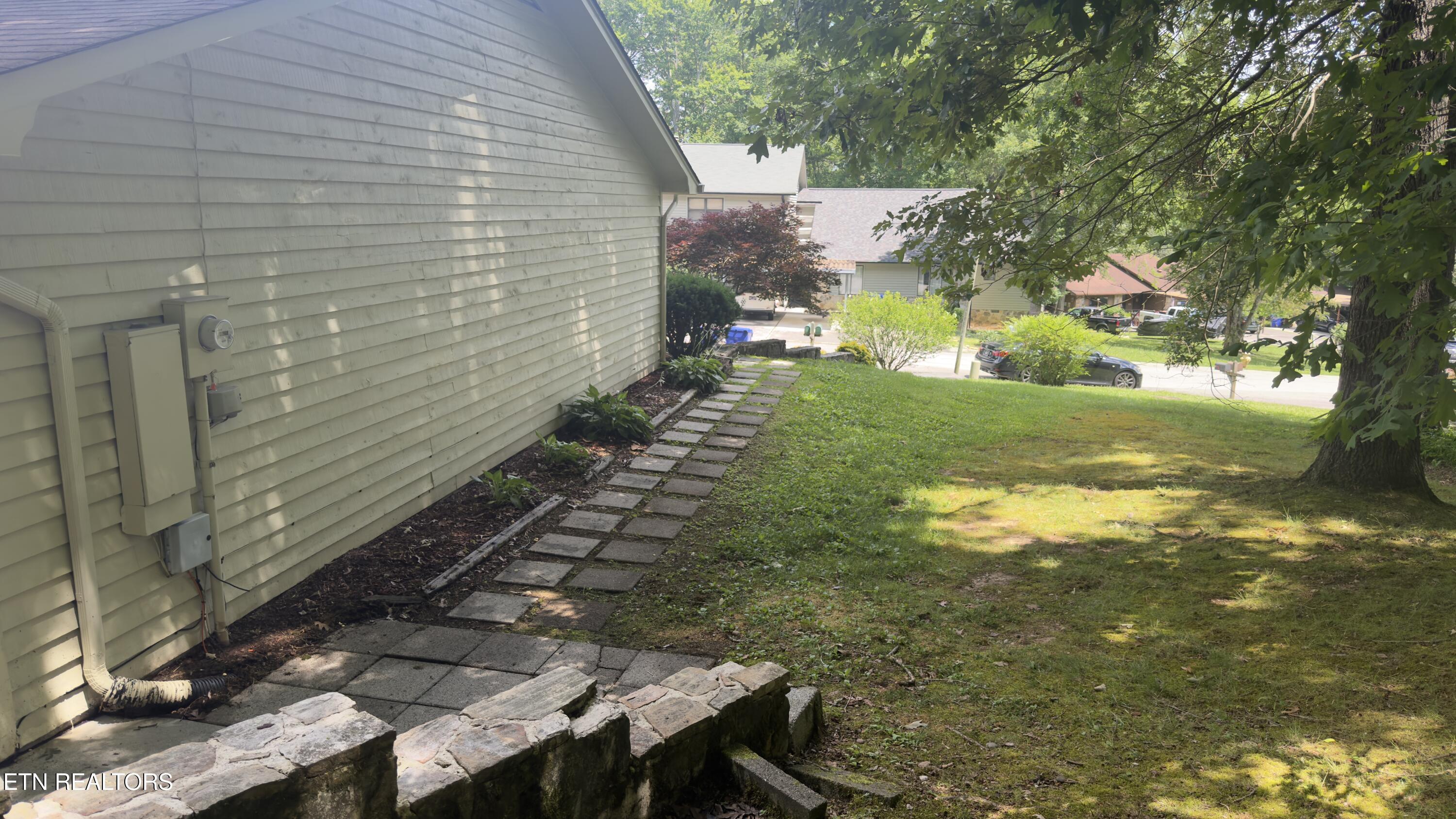 106 Hazleton Lane Oak Ridge TN 37830