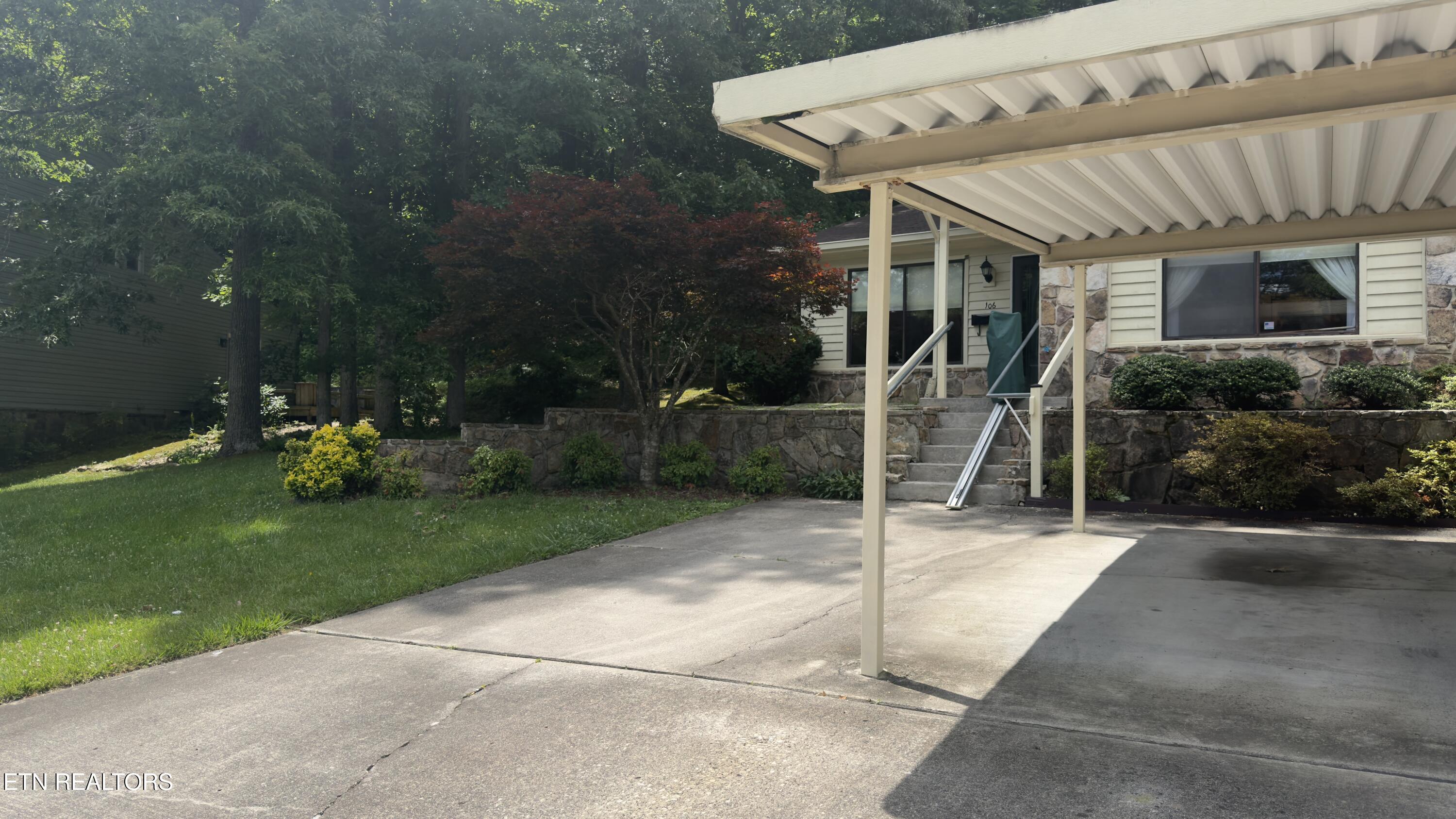 106 Hazleton Lane Oak Ridge TN 37830